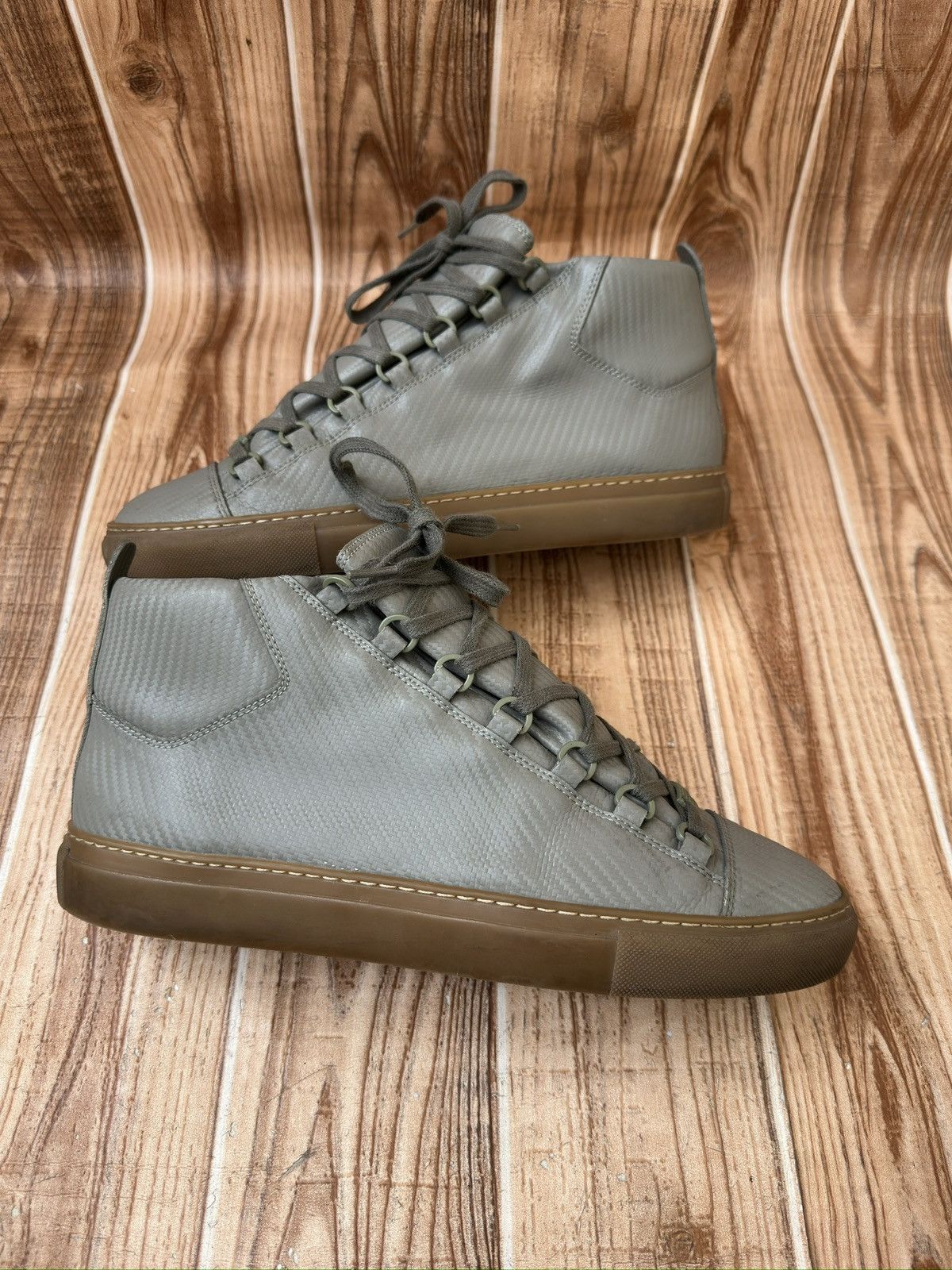 Balenciaga Balenciaga Paris Light Grey Hightop Sneaks Size US 10 / EU 43 - 13 Thumbnail