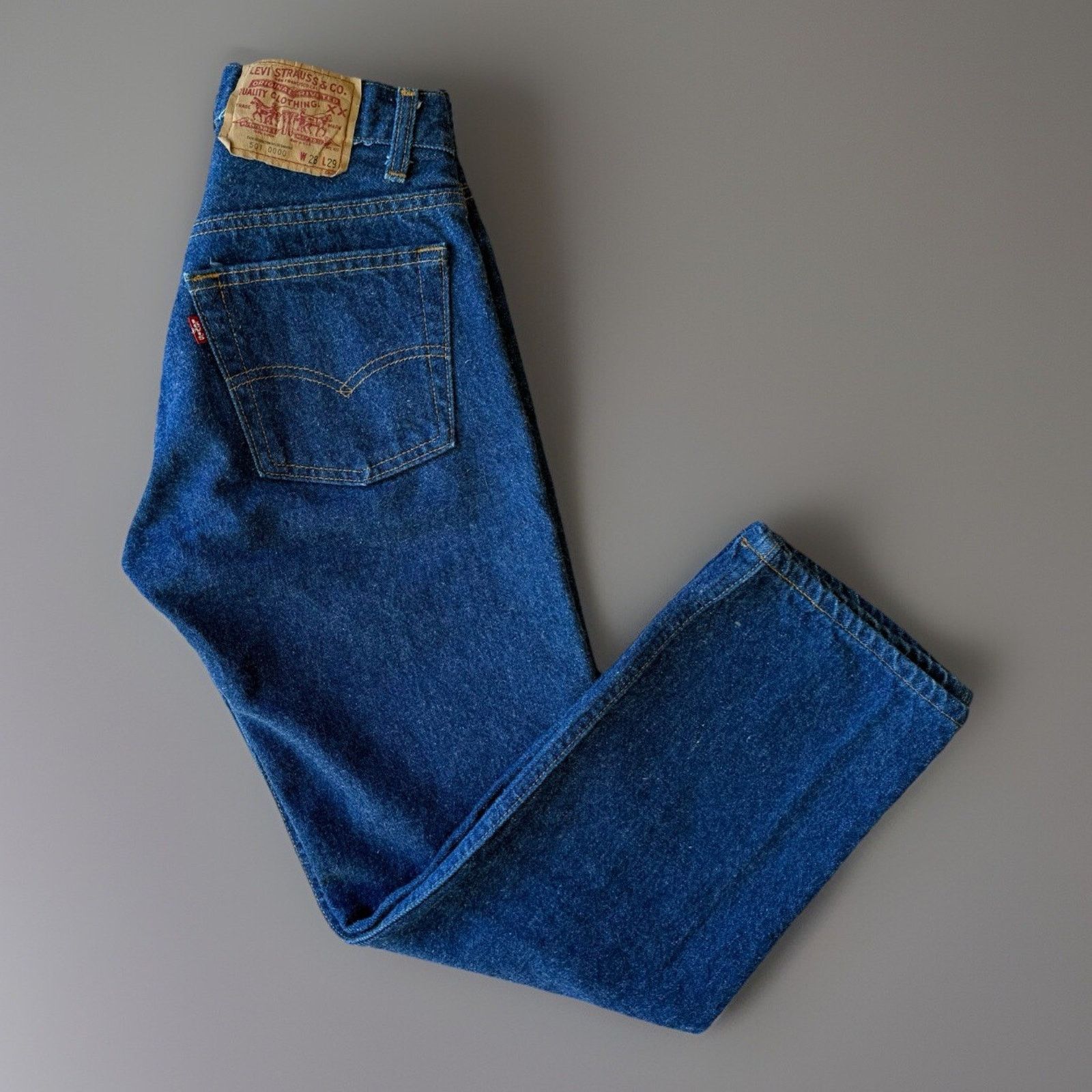 Levi's × Vintage Vintage Levis 501 Jeans 25 Blue 80s Medium Wash Made USA Size 25" / US 0 / IT 36 - 1 Thumbnail