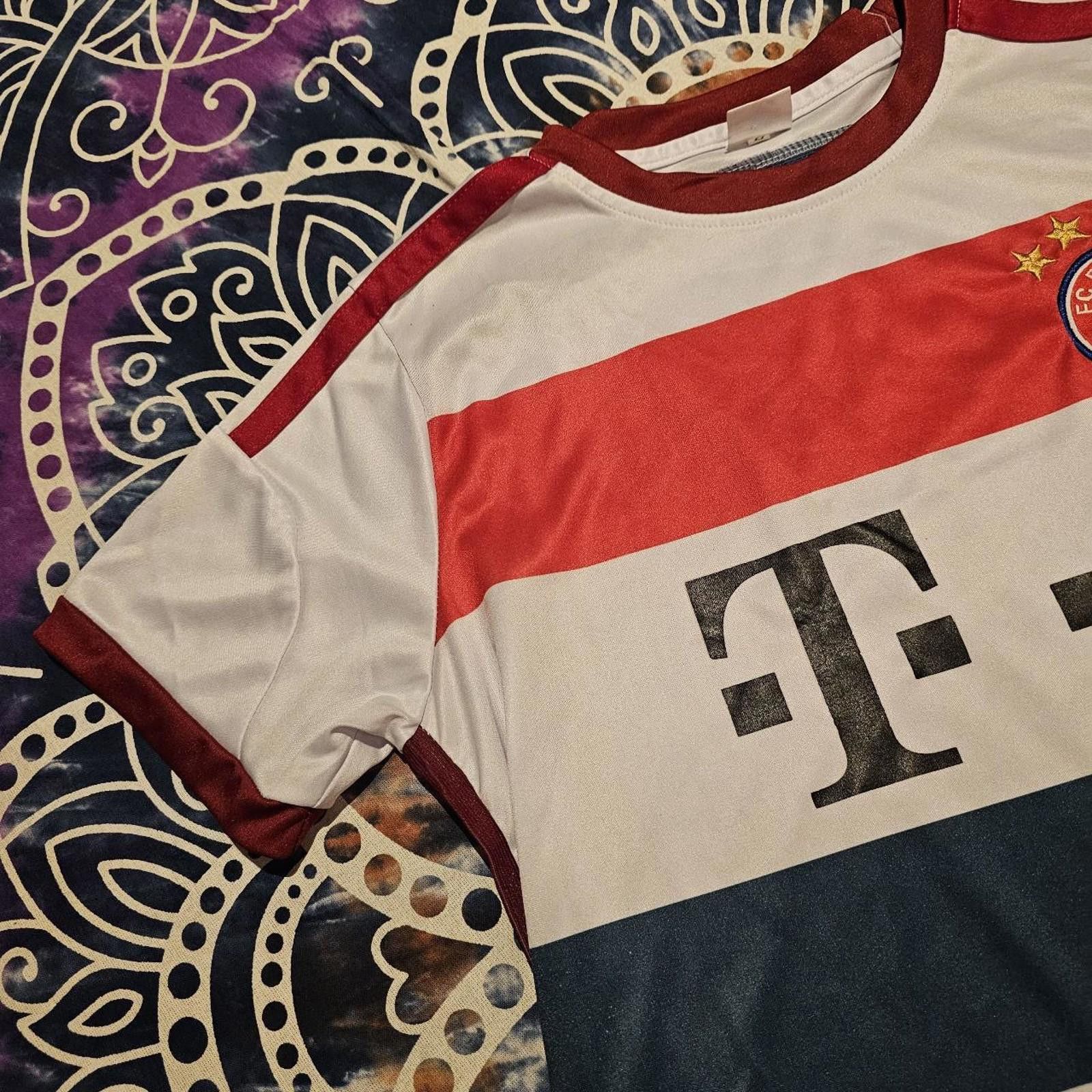 Designer FC Bayren Munchen T-Mobile Soccer Jersey Size US S / EU 44-46 / 1 - 5 Thumbnail