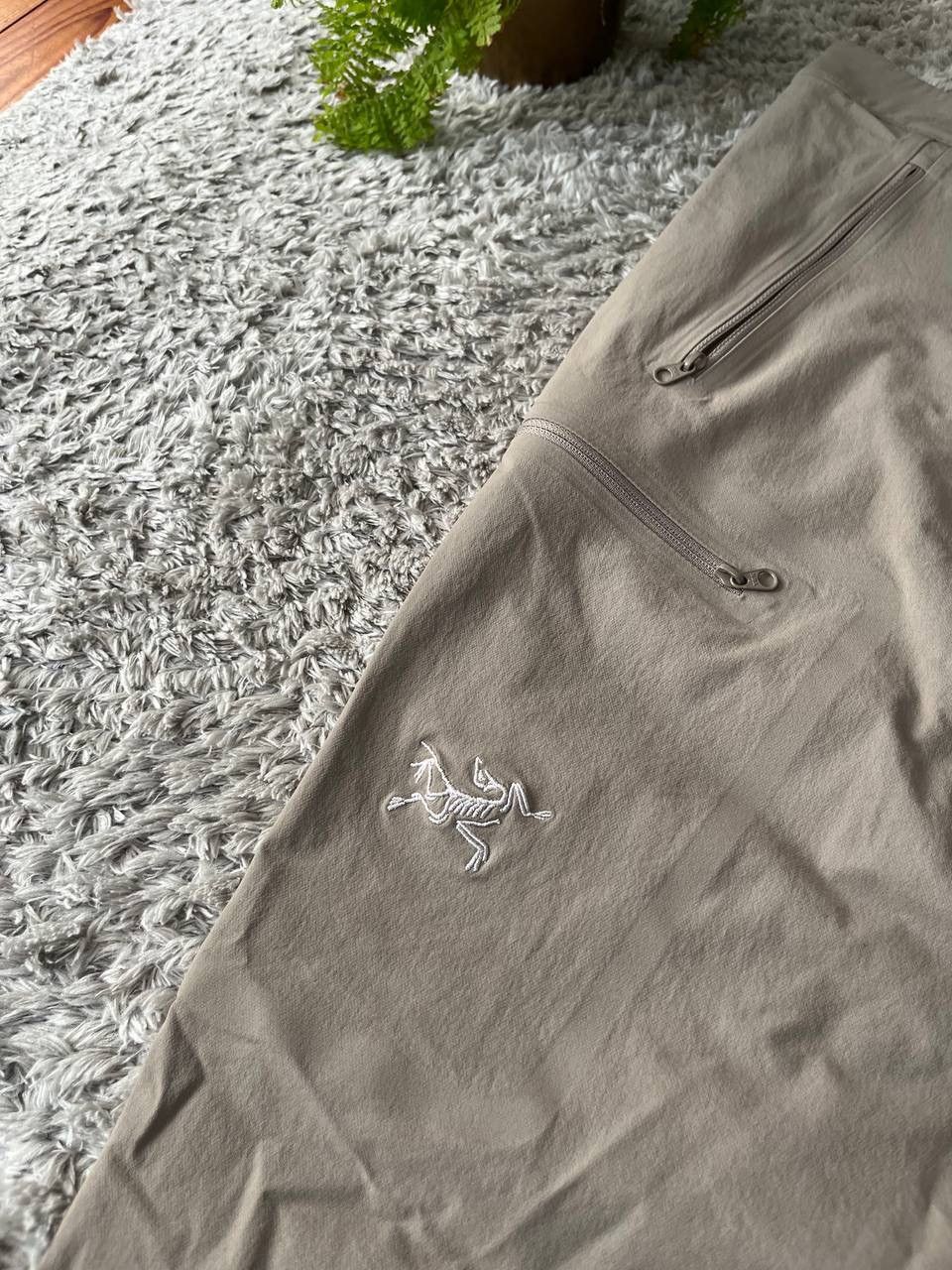 Arc'teryx Arc’teryx Pants Streetwear Gorpcore Outdoor Logo Rare Size US 30 / EU 46 - 8 Thumbnail
