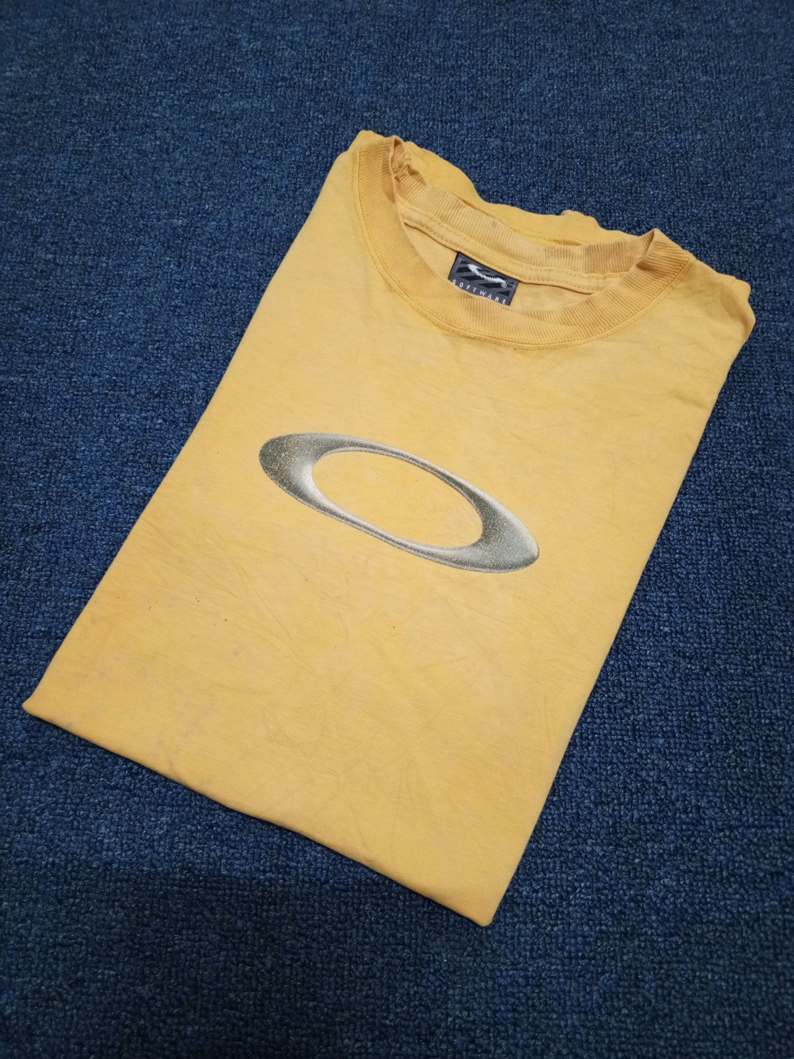 Oakley 💥BINDING OFFER💥90s Oakley yellow logo rare Size US M / EU 48-50 / 2 - 1 Thumbnail