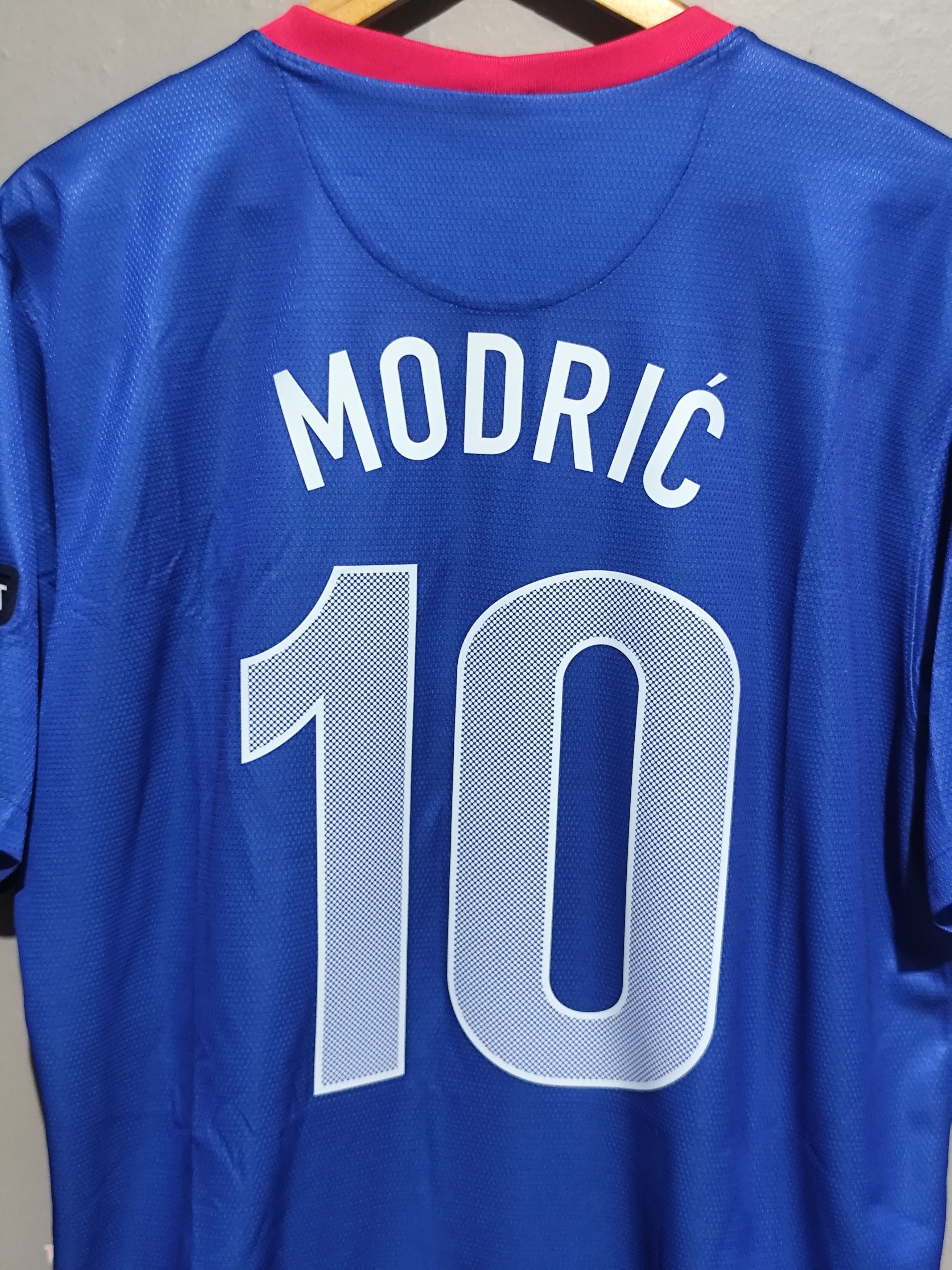 Nike Nike x Croatia 2012 Modric #10 Away Jersey Size US S / EU 44-46 / 1 - 19 Thumbnail