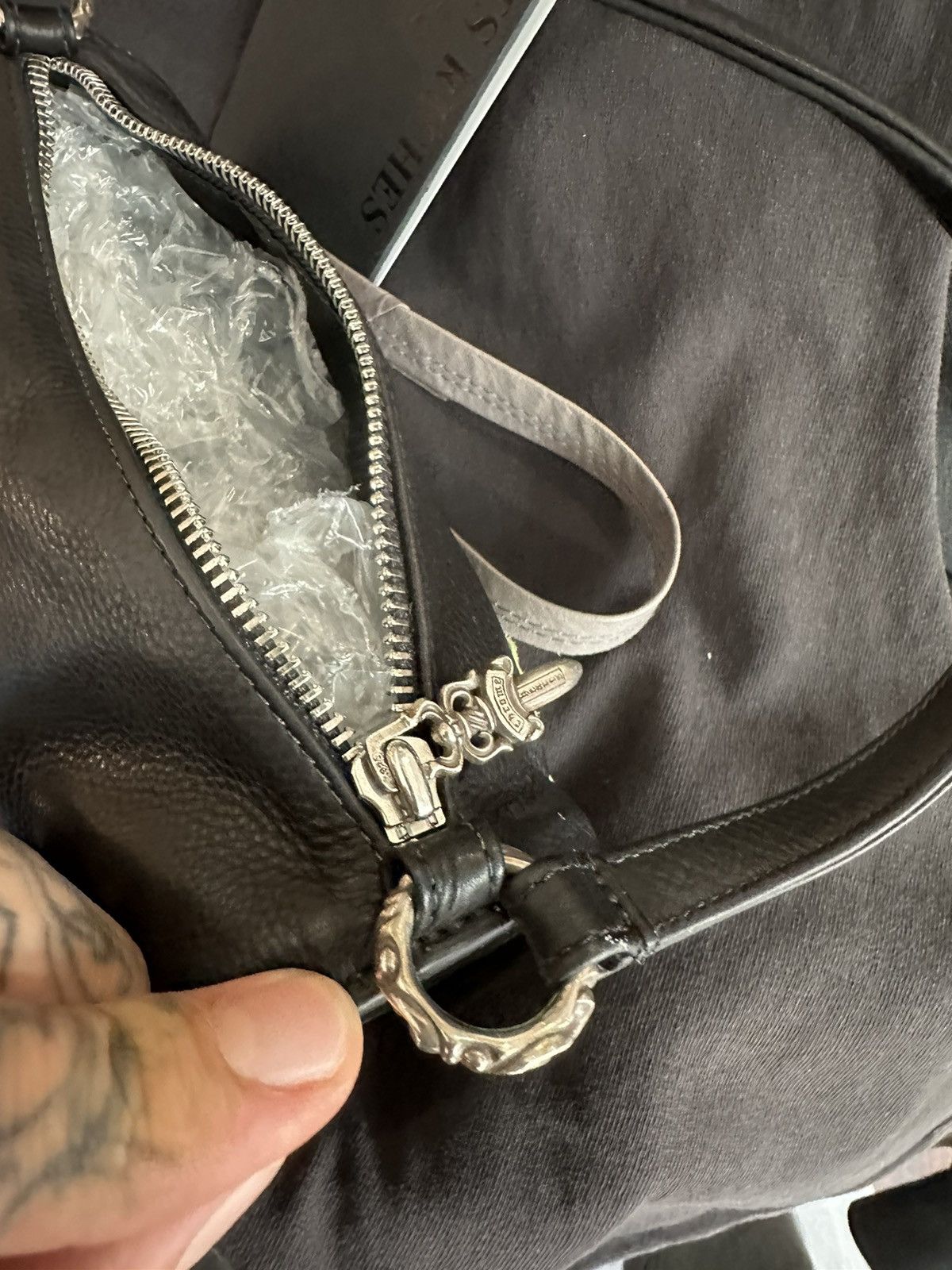 Chrome Hearts CHROME HEARTS CROSS PATCH MINI BAG PURSE LEATHER Size ONE SIZE - 9 Thumbnail