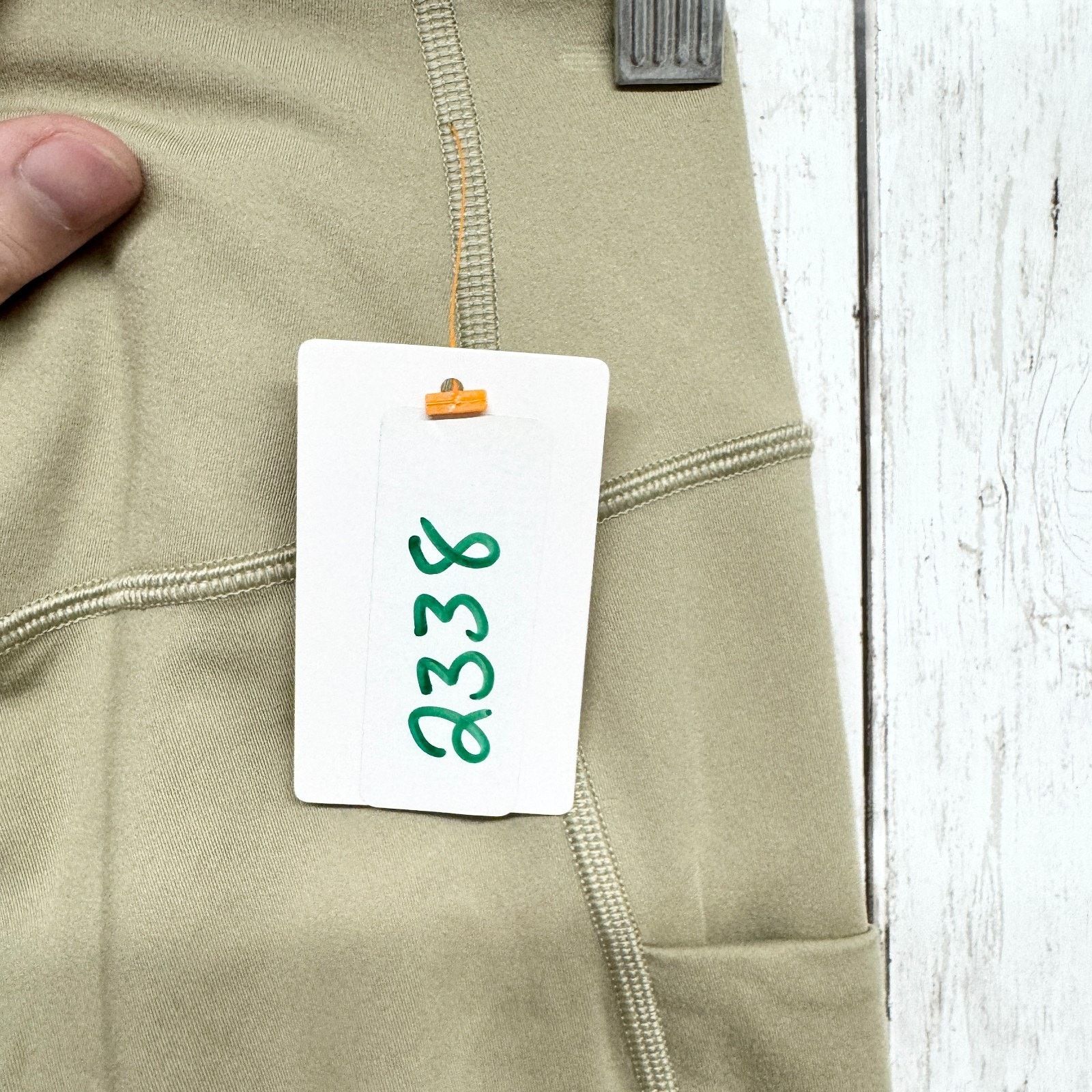 The North Face The North Face XS Tan Midiline High Rise 7/8 Ankle Leggings Size 24" / US 00 / IT 34 - 6 Thumbnail