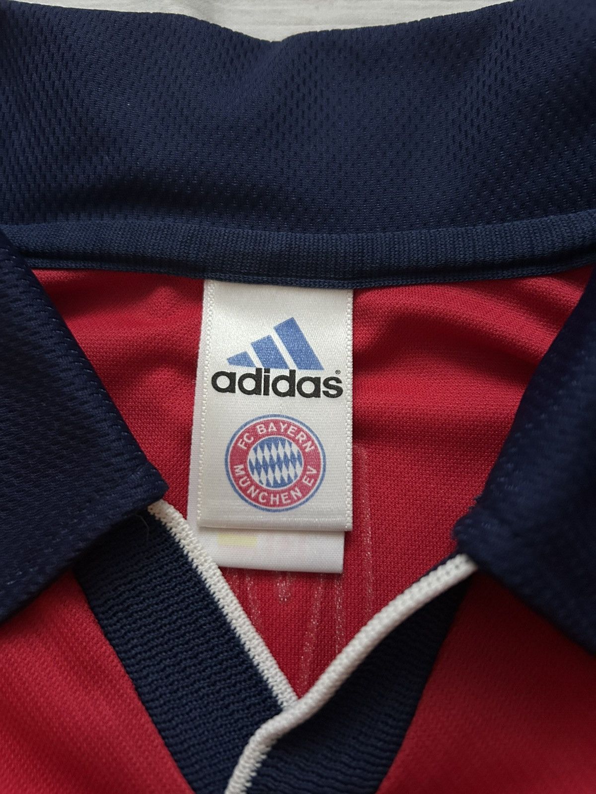 Adidas Bayern Munchen 1999 home signatures Size US S / EU 44-46 / 1 - 4 Thumbnail