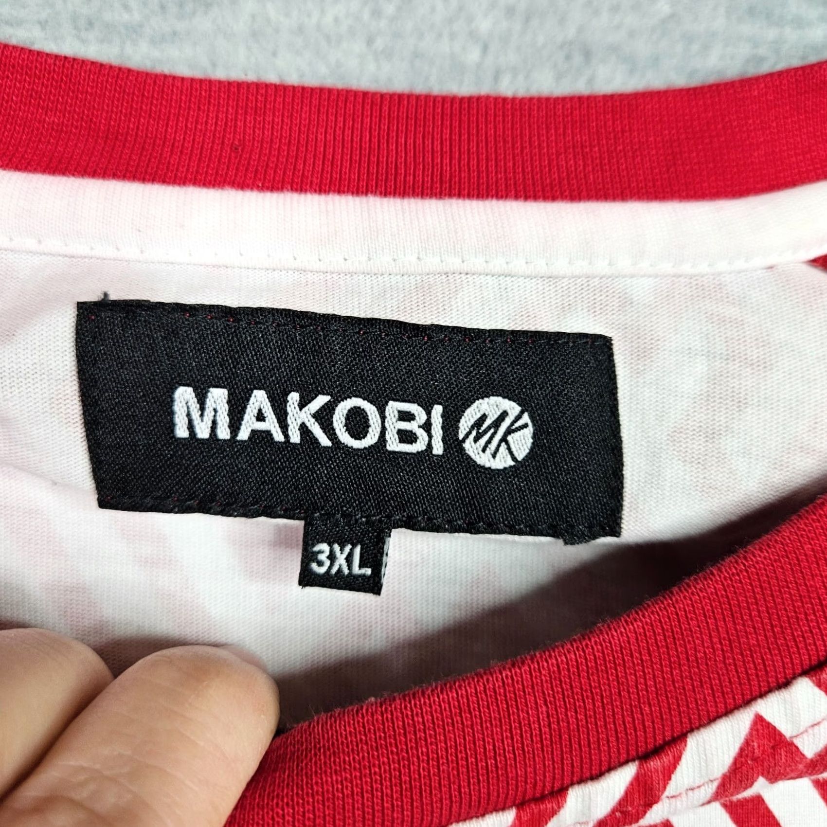 Vintage MAKOBI T-Shirt Mens 3XL Red White Strips Short Sleeve Tee Crew Neck Jersey Cotton Logo All Seasons Casual 2020-2029 Size US 39 - 5 Thumbnail