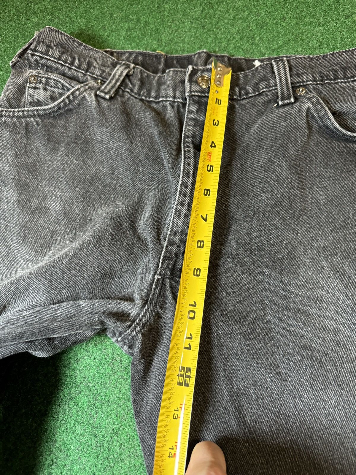 Levi's Vintage Clothing × Vintage Vintage 90s Levi’s 550 Orange Tab Relaxed Dark Wash Jeans Size US 36 / EU 52 - 11 Thumbnail