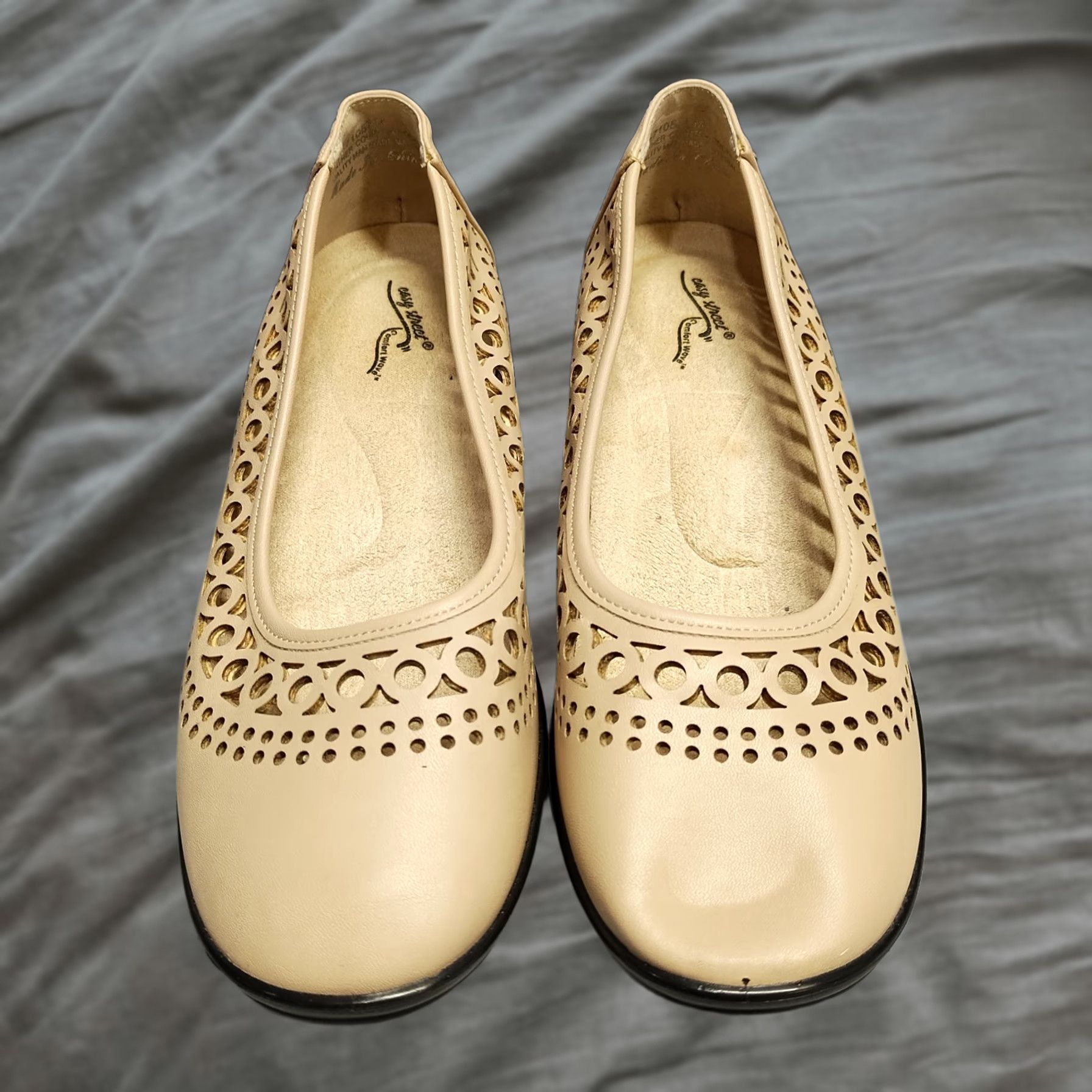 Vintage Easy Street Mona Wedge Pumps Womens Size 7 Tan Black Leather Slip On Shoes Size US 7 / IT 37 - 1 Thumbnail