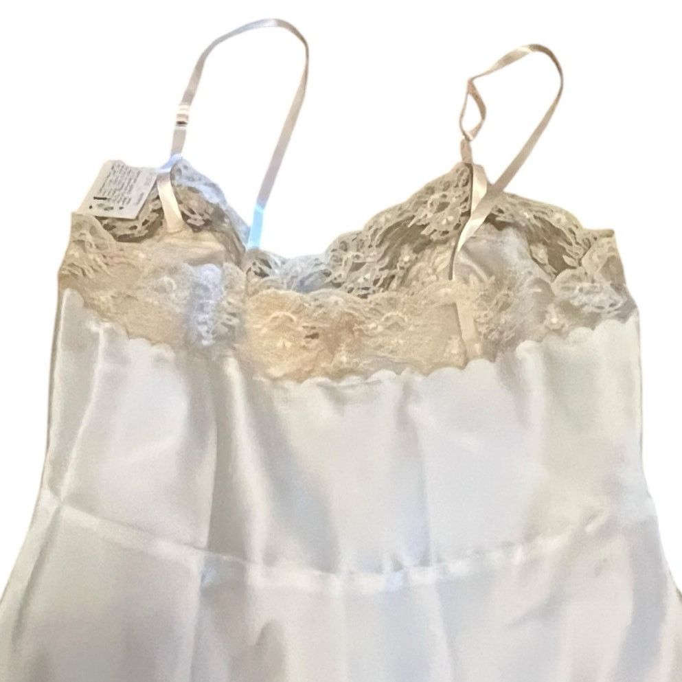 Vintage Corhan off white short nightgown lace trim and bow design Size M / US 6-8 / IT 42-44 - 9 Thumbnail