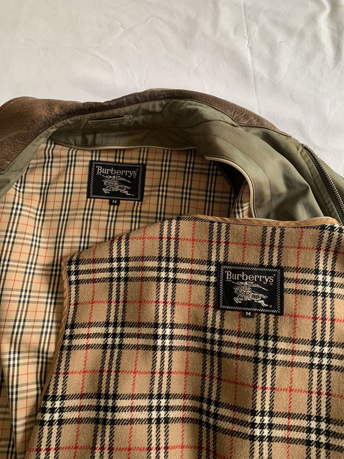 Burberry VINTAGE BURBERRY NOVA CHECK JACKET WITH REMOVABLE VEST Size US M / EU 48-50 / 2 - 17 Thumbnail
