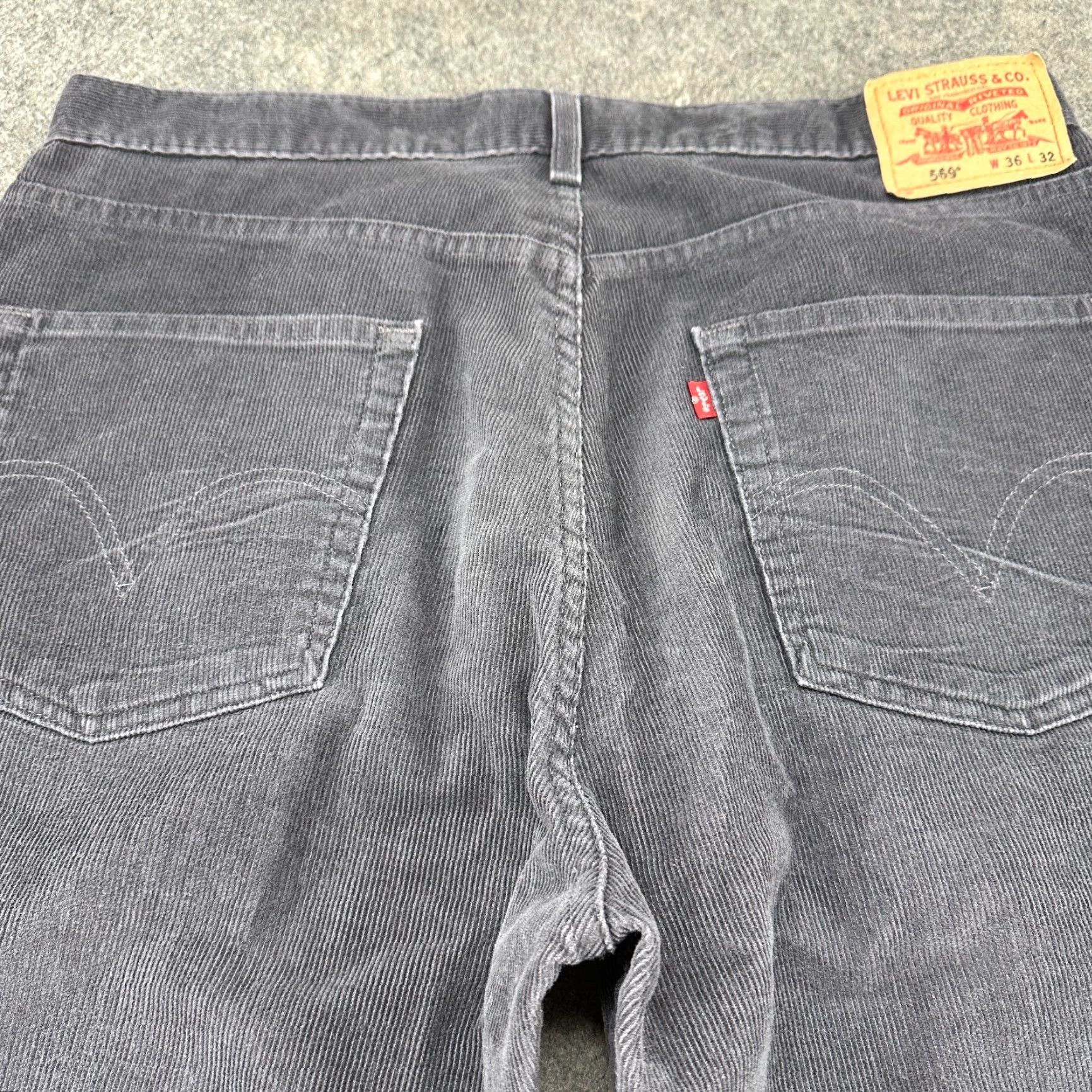 Levi's VINTAGE Levi's 569 Pants Mens 36x32 Gray Corduroy Straight Relaxed 5-Pocket Flat Front Baggy Y2K Casual, 500 Series, Levi's, 36x32, Gray, Men Size US 36 / EU 52 - 6 Thumbnail