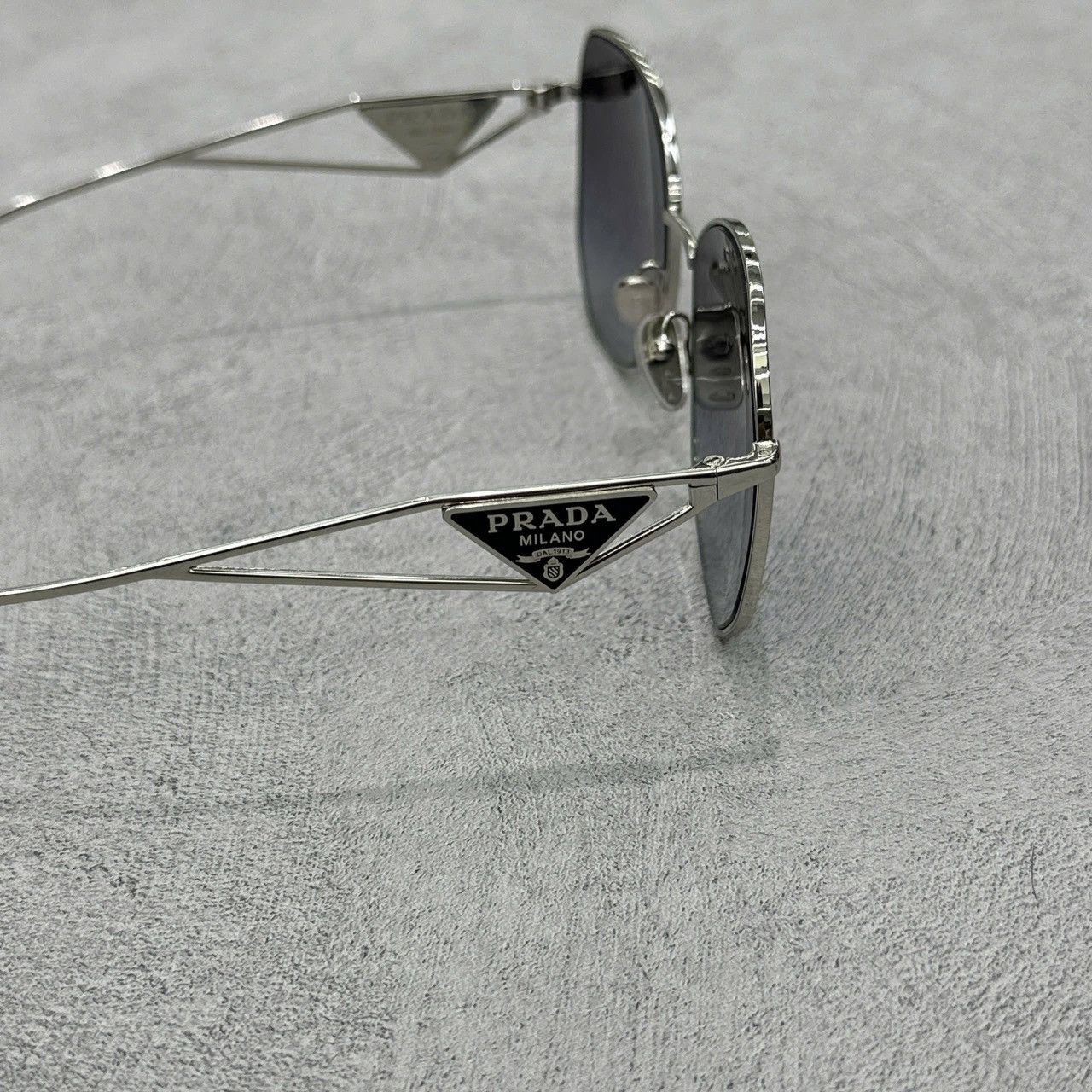 Prada PRADA 0PR 57YS 1BC5D1 SUNGLASSES Size ONE SIZE - 7 Thumbnail