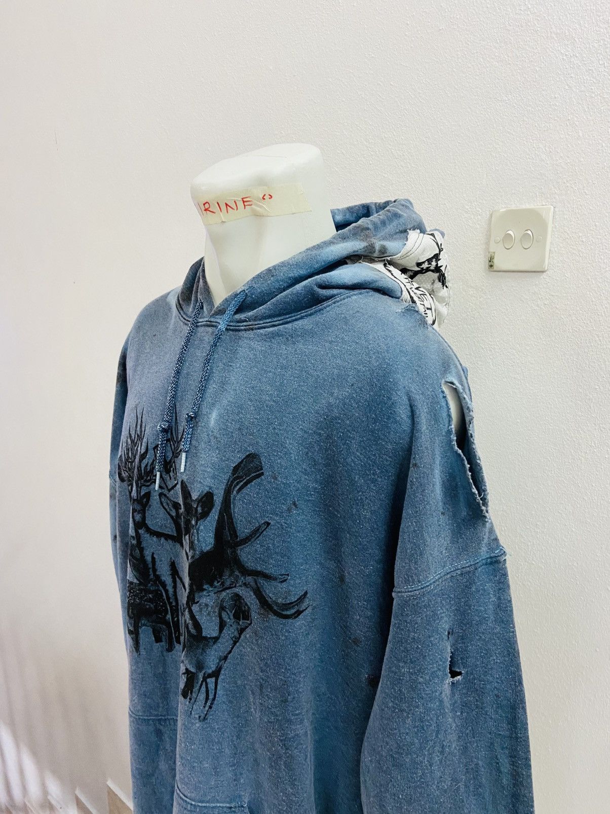 Designer VELVET BRETT WESTFALL DISTRESSED HOODIE Size US S / EU 44-46 / 1 - 11 Thumbnail
