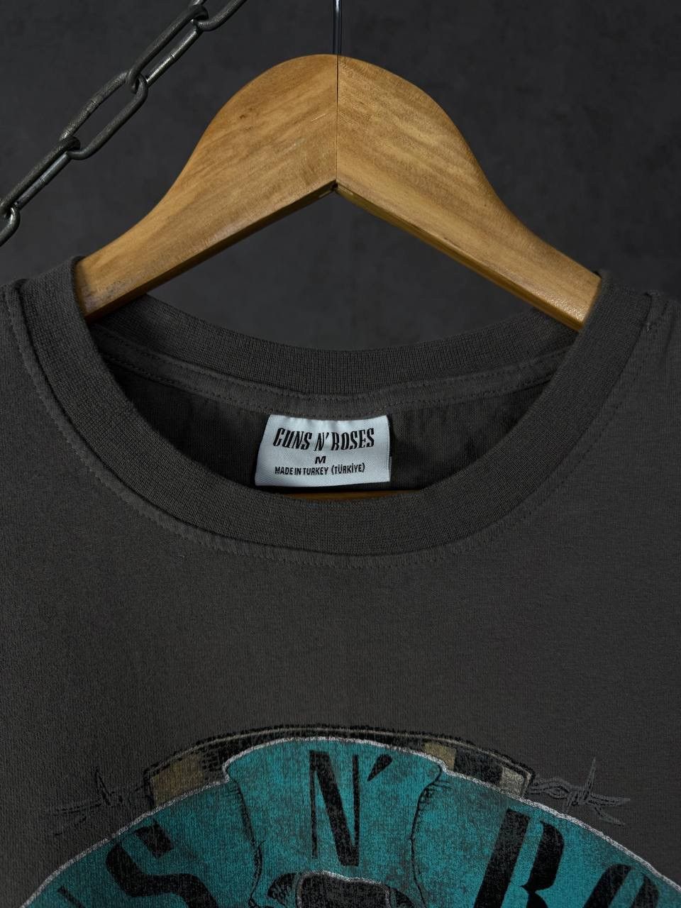 Guns N' Roses Guns N Roses rock band tee Size US M / EU 48-50 / 2 - 3 Thumbnail