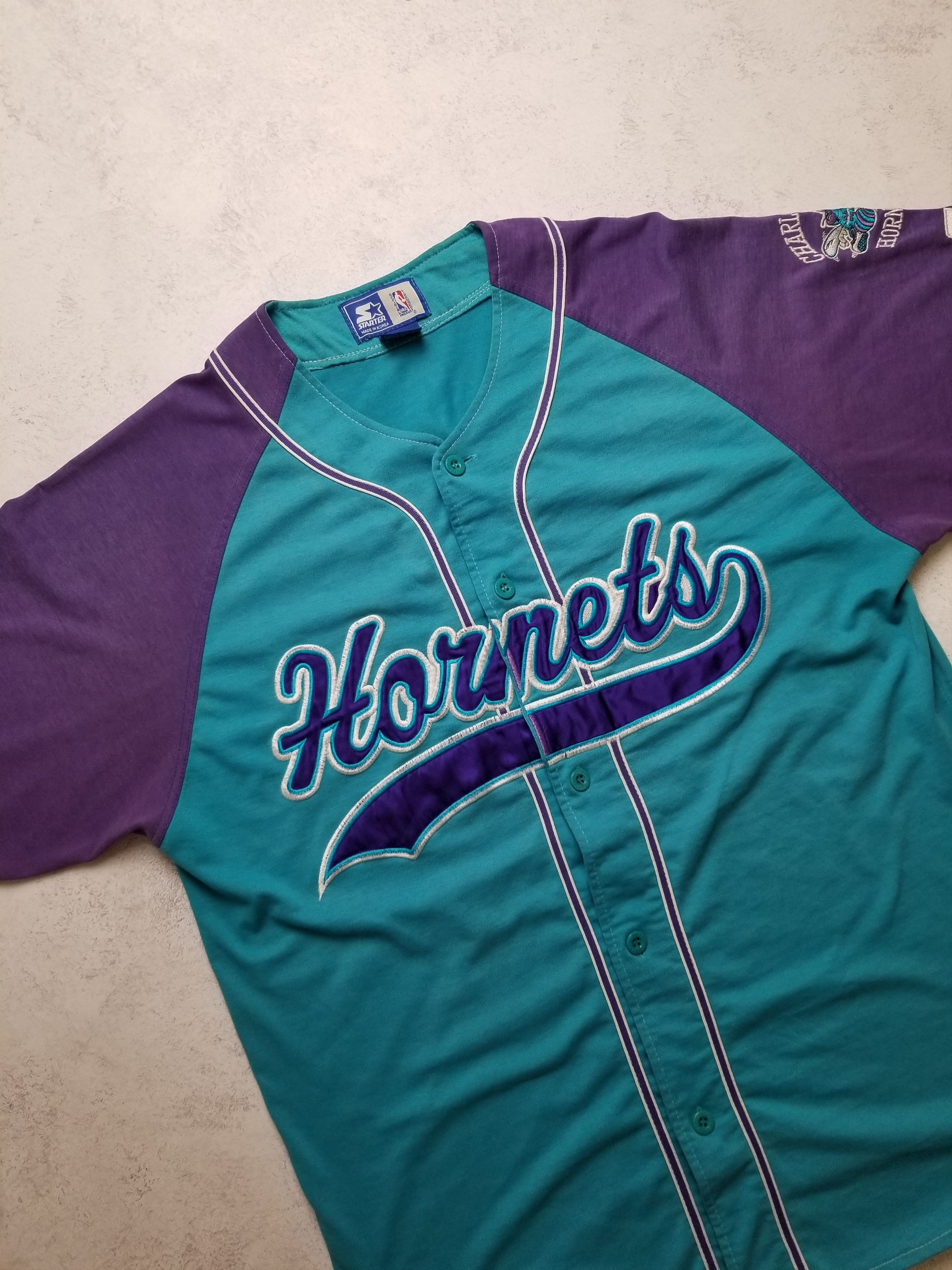 Starter VTG Starter Charlotte Hornets 90s Retro Basketball Jersey Size US L / EU 52-54 / 3 - 15 Thumbnail