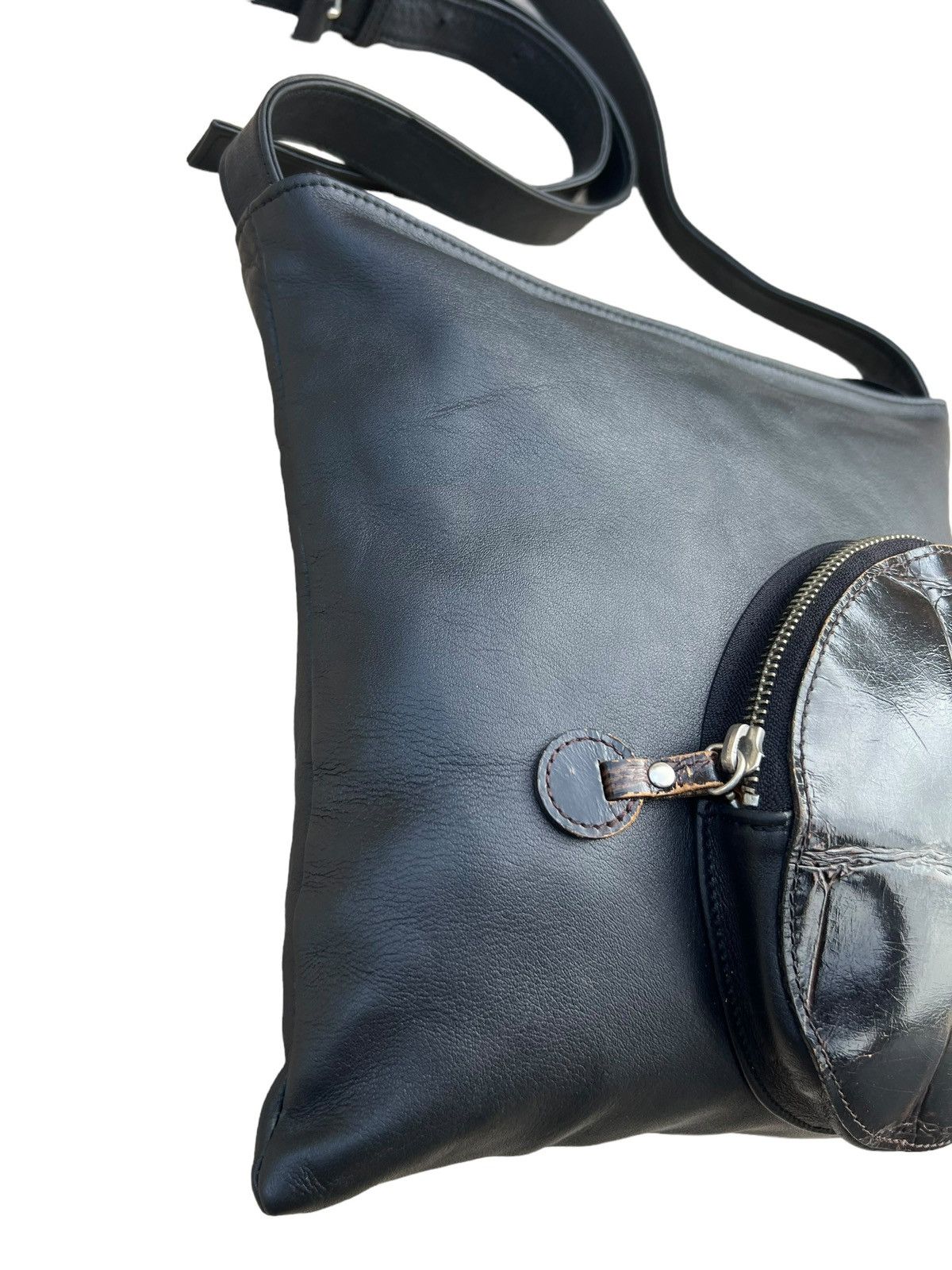 Leather Vintage Lily Japan Cargo Leather Bag Size ONE SIZE - 8 Thumbnail