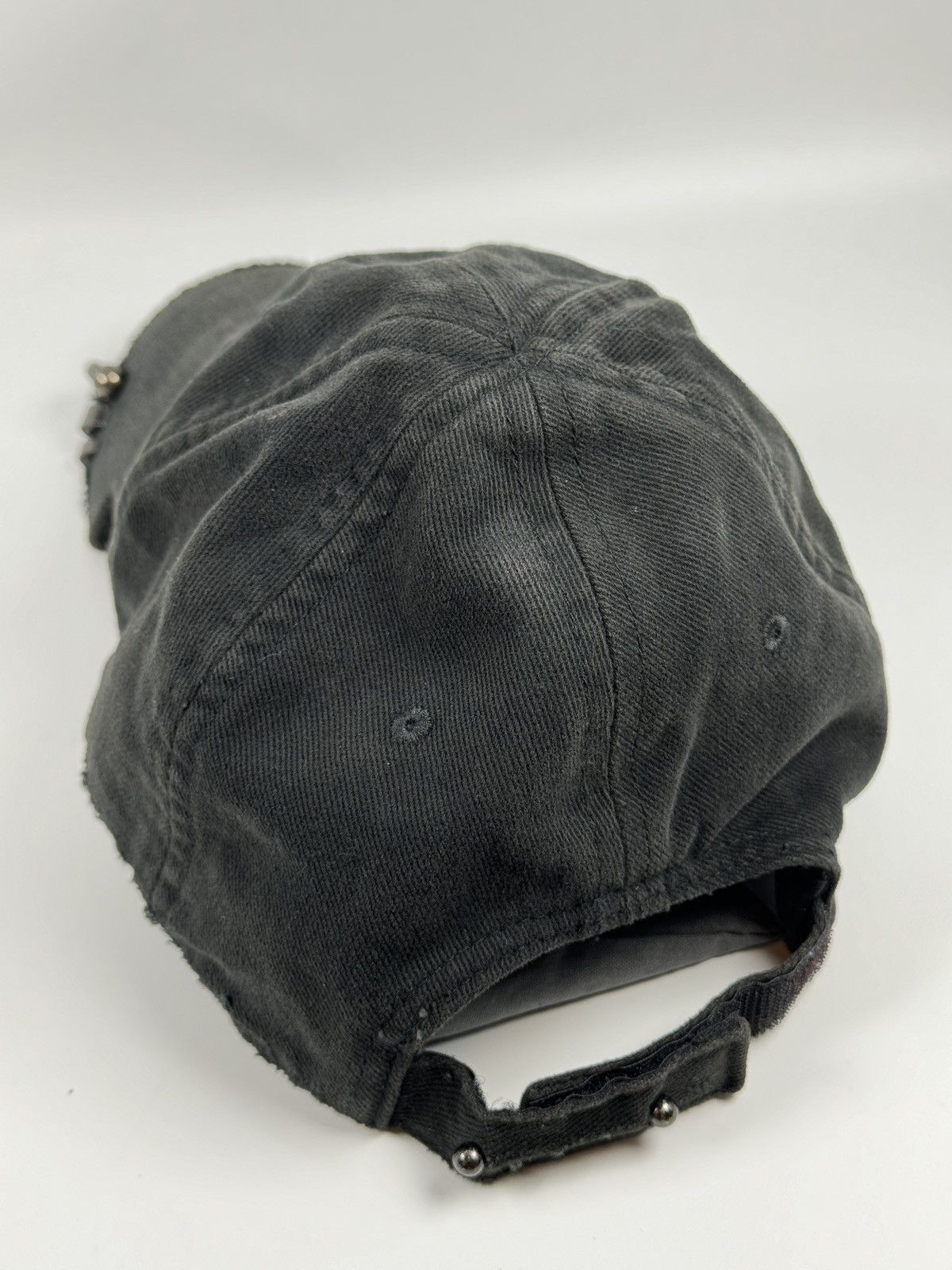 Balenciaga SS23 Balenciaga Heavy Piercing Distressed Cap Size ONE SIZE - 4 Thumbnail