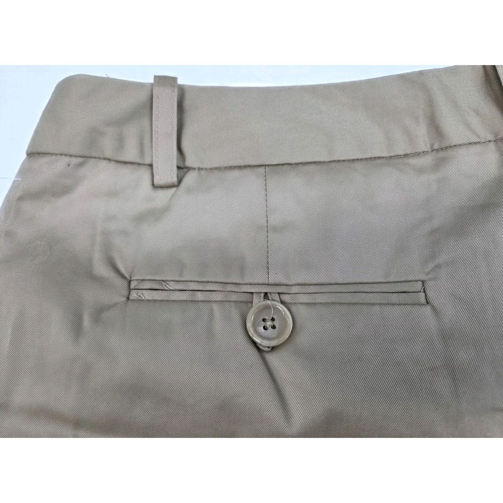 Vintage Massimo Womens Bermuda Shorts Beige Modern Fit Size 10 NWT Bermuda Flat Front Pocket Zipper Button Casual Summer Beach Walking Modern Rise Ultra Low Size 32" / US 10 / IT 46 - 6 Thumbnail