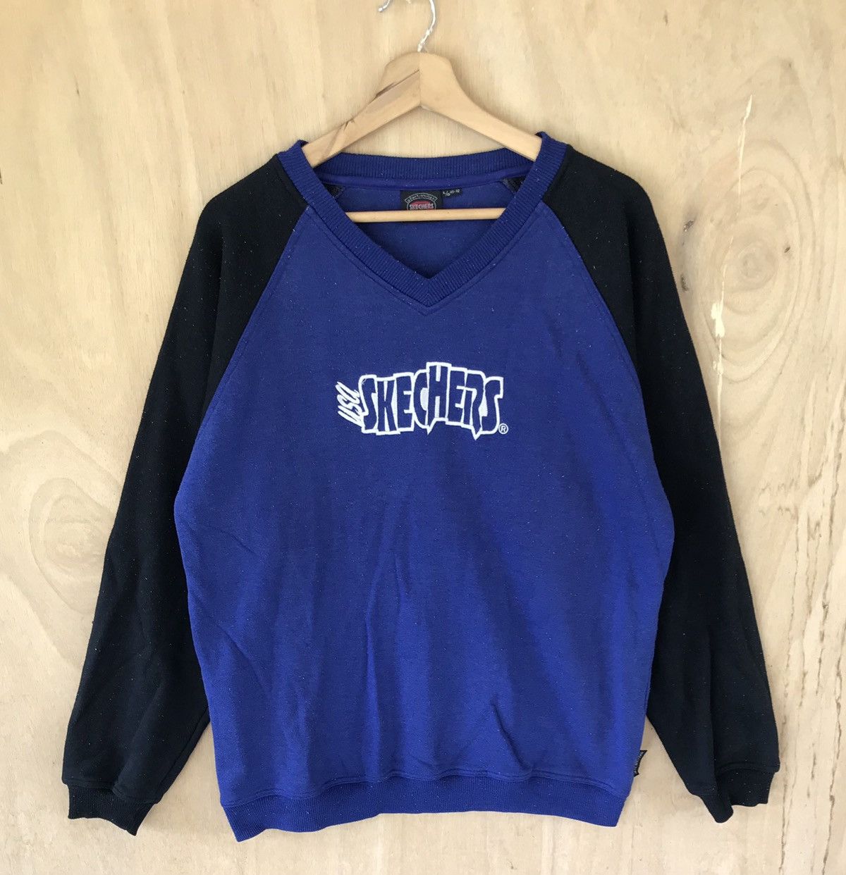 image of Skechers Vneck Sweatshirts in Black Blue, Men's (Size Large)