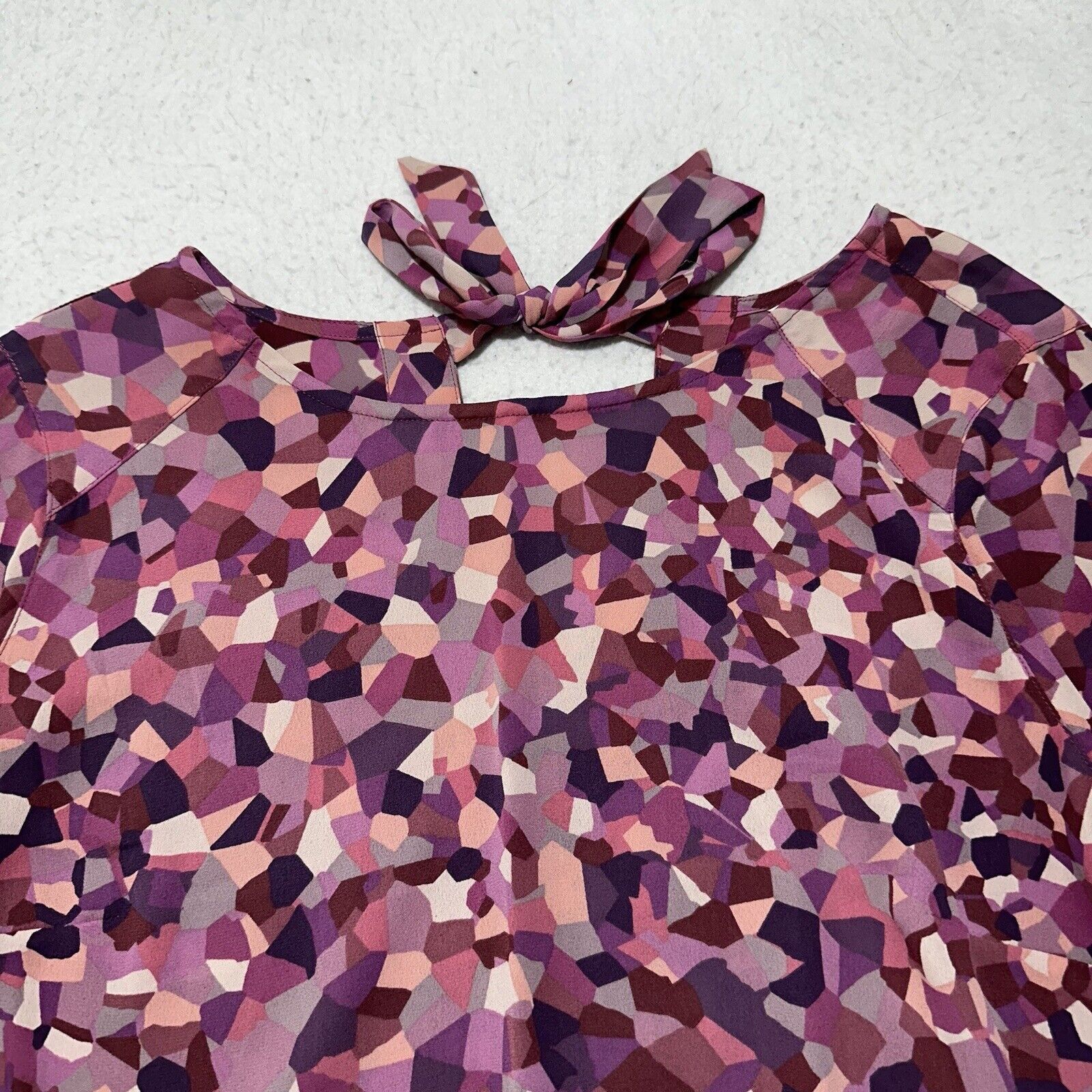 Other Cabi Medium Pink Kaleidoscope Blouse Lightweight Geometric Size M / US 6-8 / IT 42-44 - 2 Thumbnail