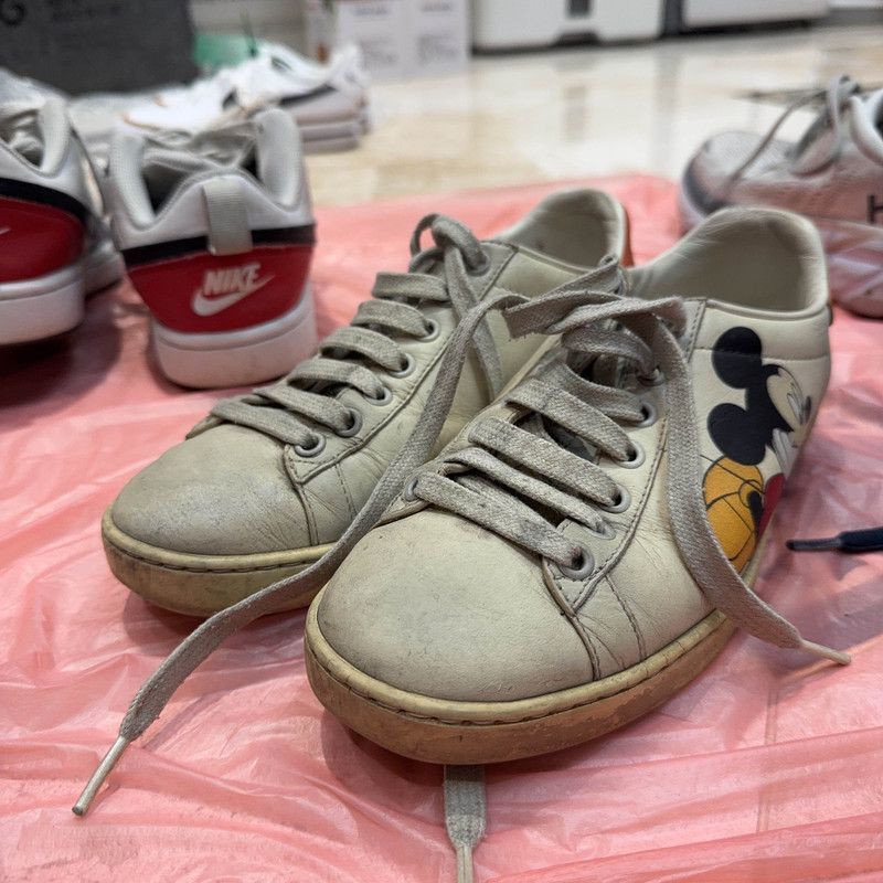 Gucci Gucci Mickey Mouse Low-Top Sneakers for Women - Size US 5.5 / IT 35.5 - 1 Thumbnail