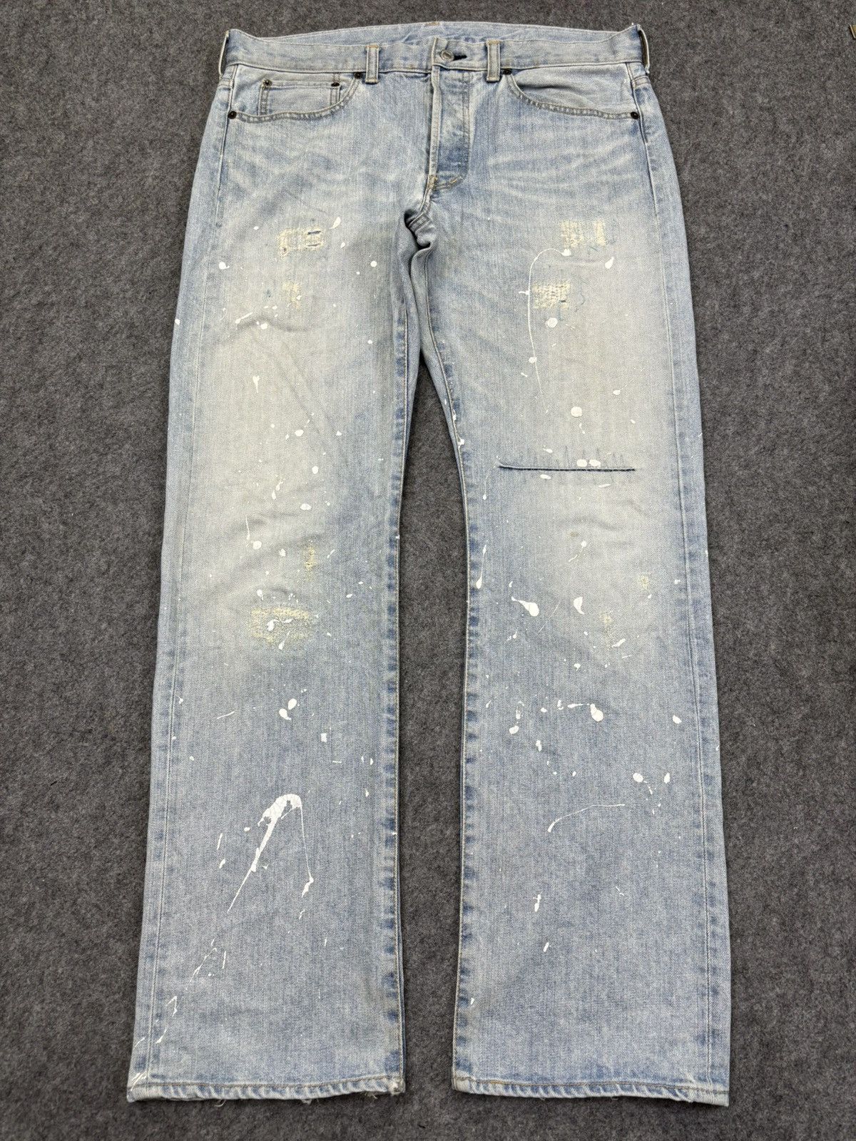Takeo Kikuchi Takeo Kikuchi Painter Distressed Light Wash Denim F992 Size US 37 - 17 Thumbnail