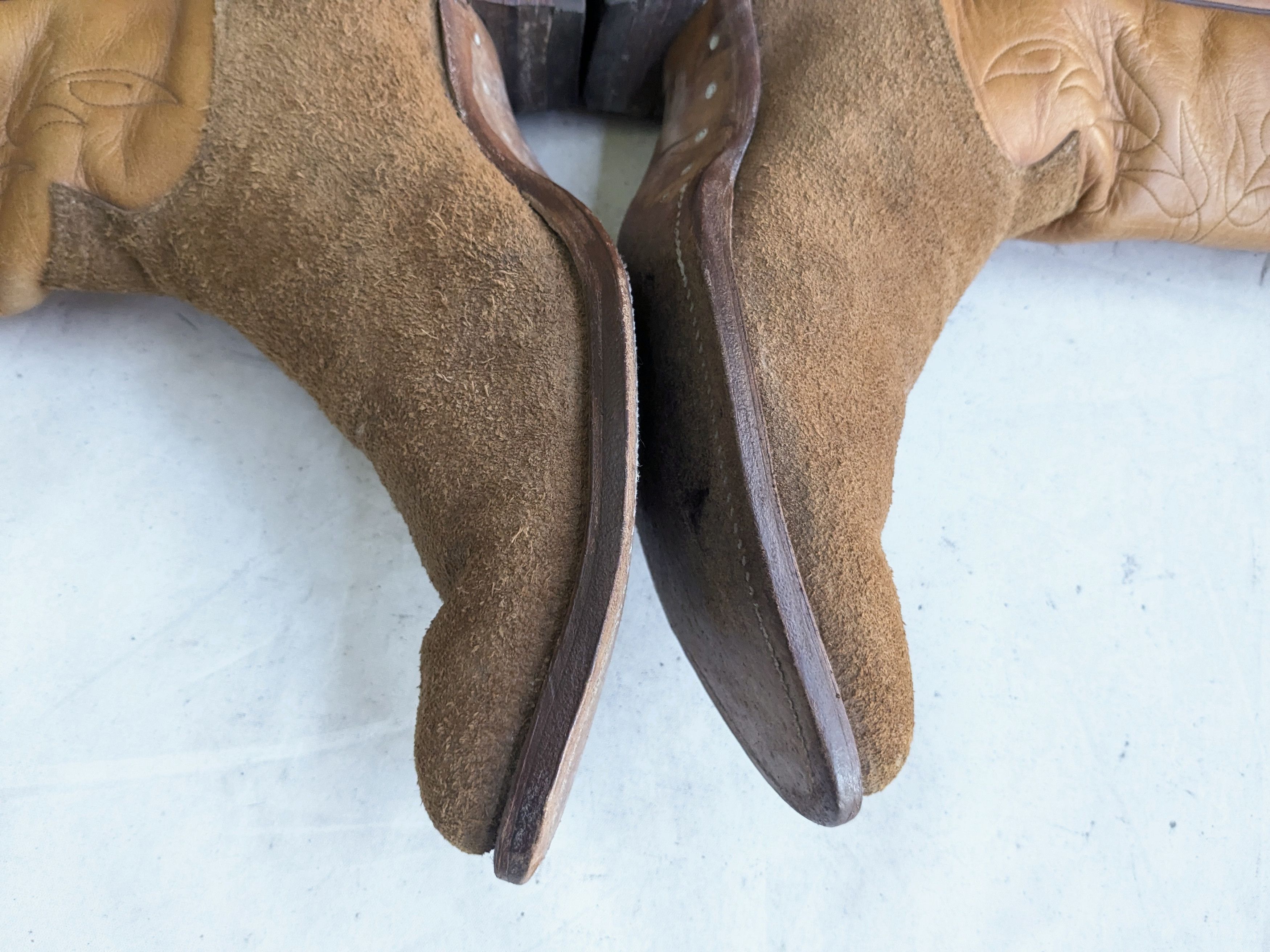 Justin Boots Justin Cowboy Boots Brown 11 D Suede Leather Size US 11 / EU 44 - 4 Thumbnail