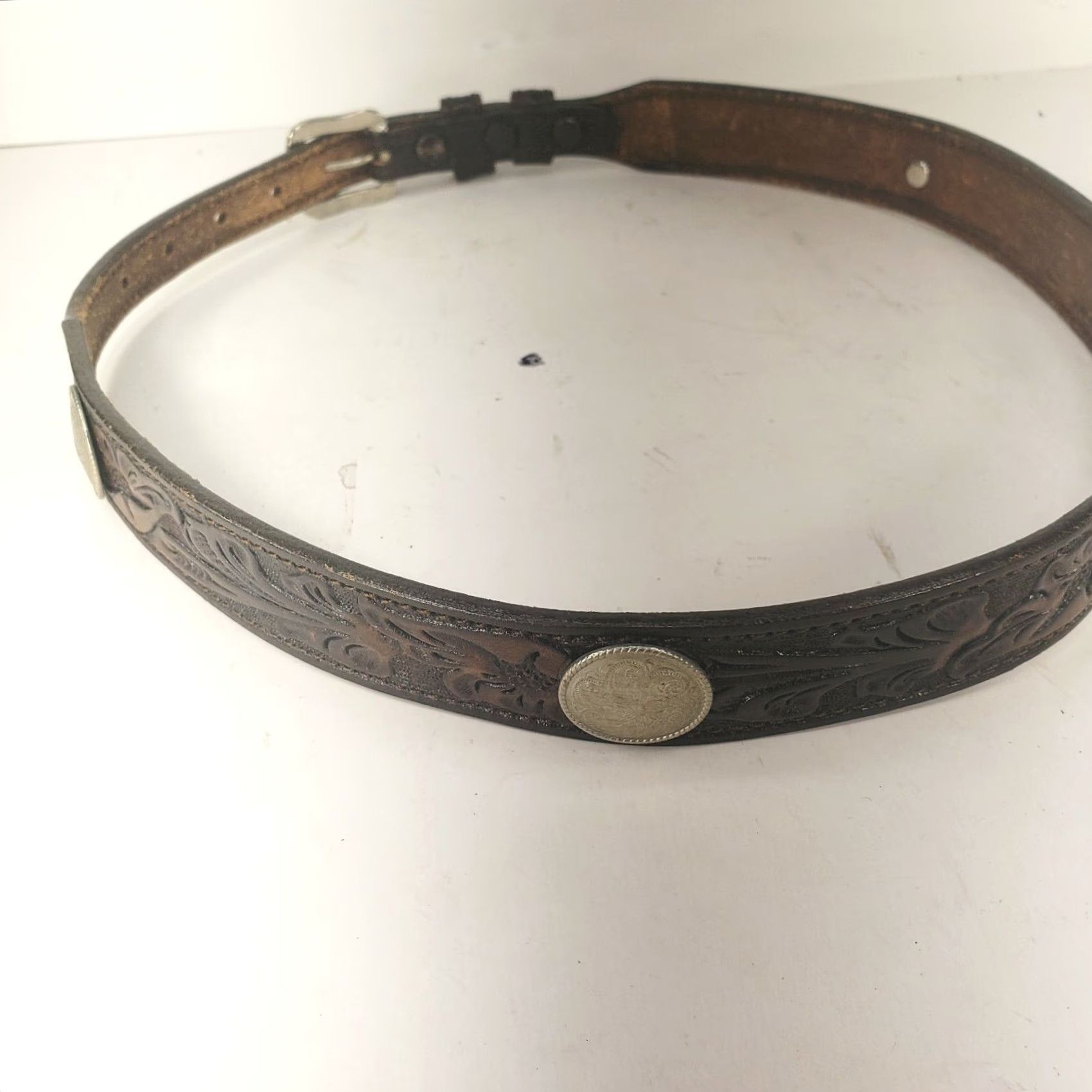 Vintage Chamber Collection Women Belt Brown Tooled Leather 1” Silver Conchos Size 30 Western Buckle Adjustable Vintage: No Size ONE SIZE - 4 Thumbnail