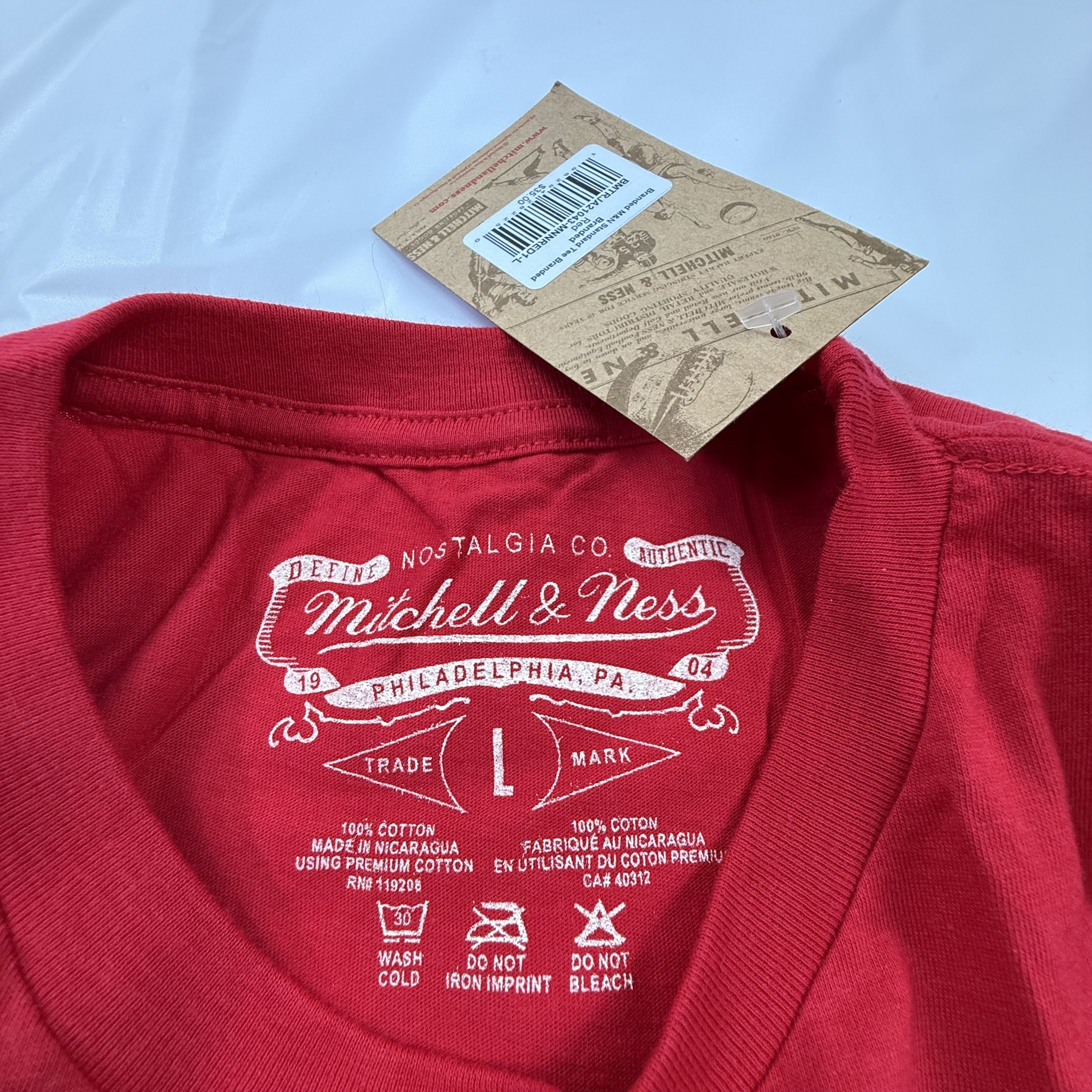 Mitchell & Ness Mitchell & Ness Authentic Premium Legendary Graphic T-Shirt Size US L / EU 52-54 / 3 - 5 Thumbnail