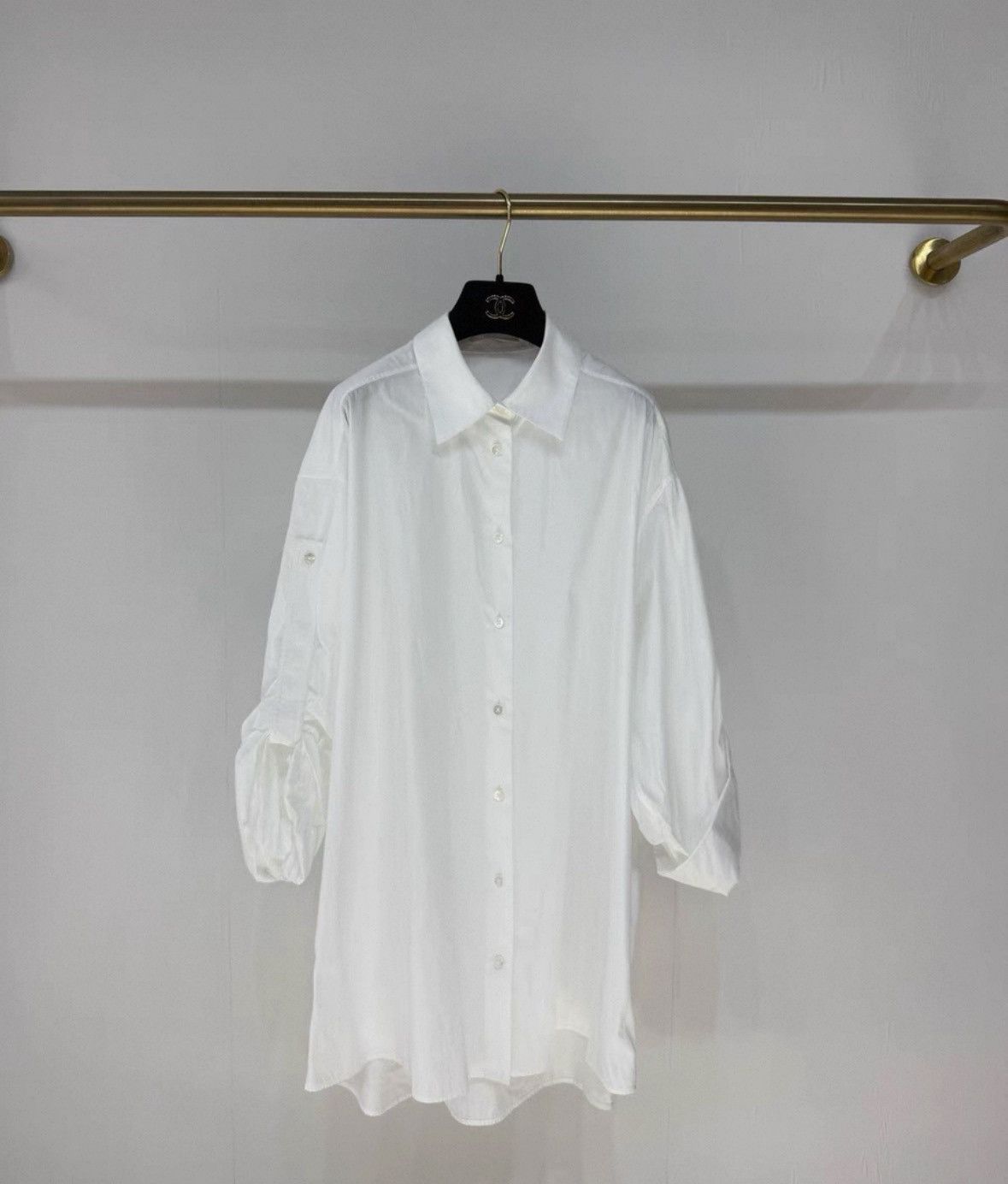 The Row The row size 0Mid-length long-sleeved shirt Size US XS / EU 42 / 0 - 1 Thumbnail