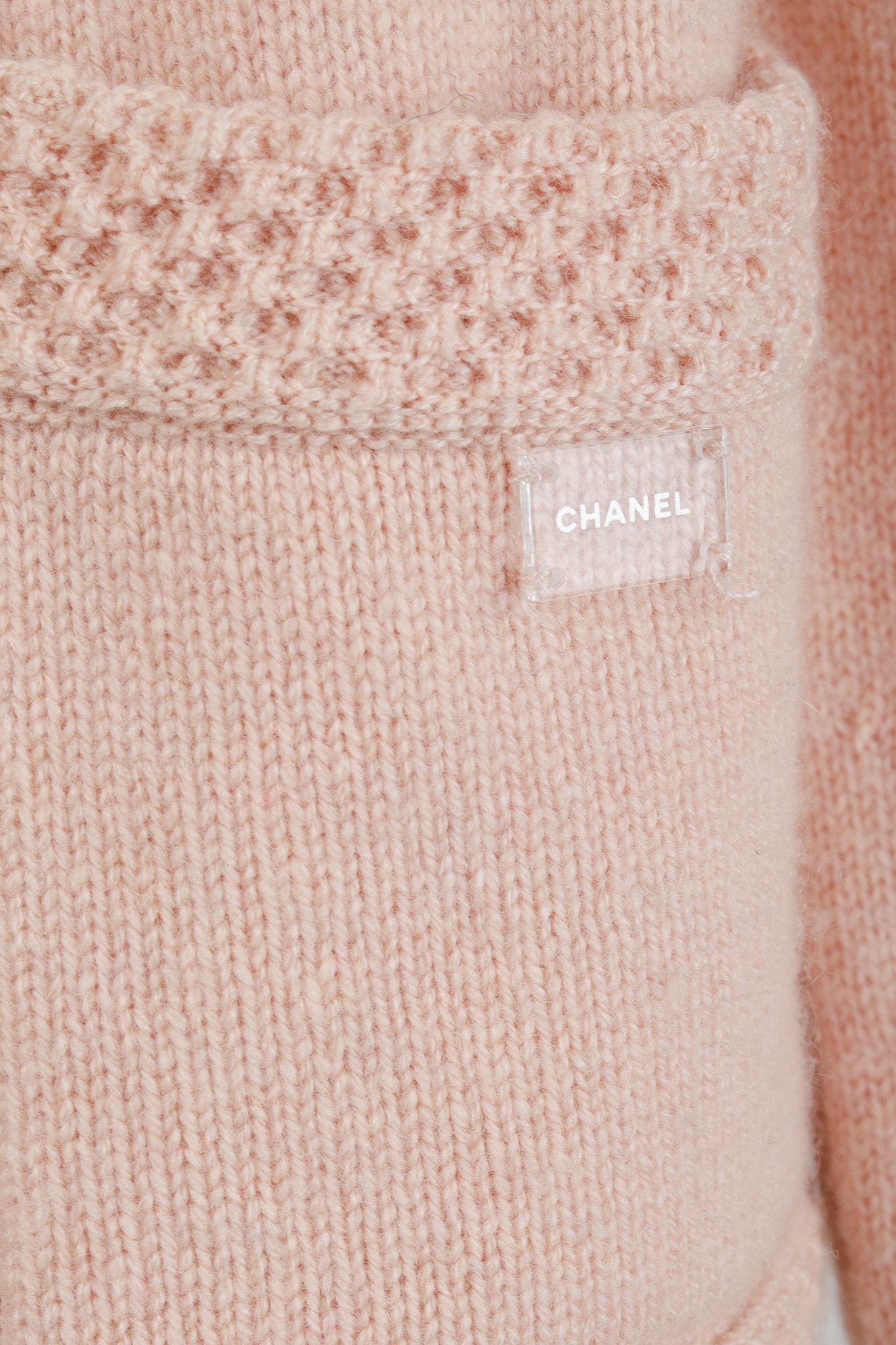 Chanel Chanel SS/05 Light Pink Cashmere Rosette Sweater Twinset Size M / US 6-8 / IT 42-44 - 9 Thumbnail