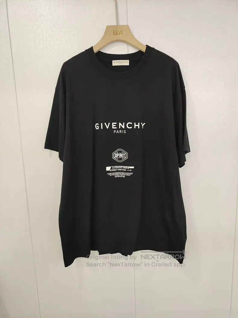 Givenchy Givenchy New Pattern Letter Short Sleeve T-shirt Black Size US M / EU 48-50 / 2 - 1 Thumbnail