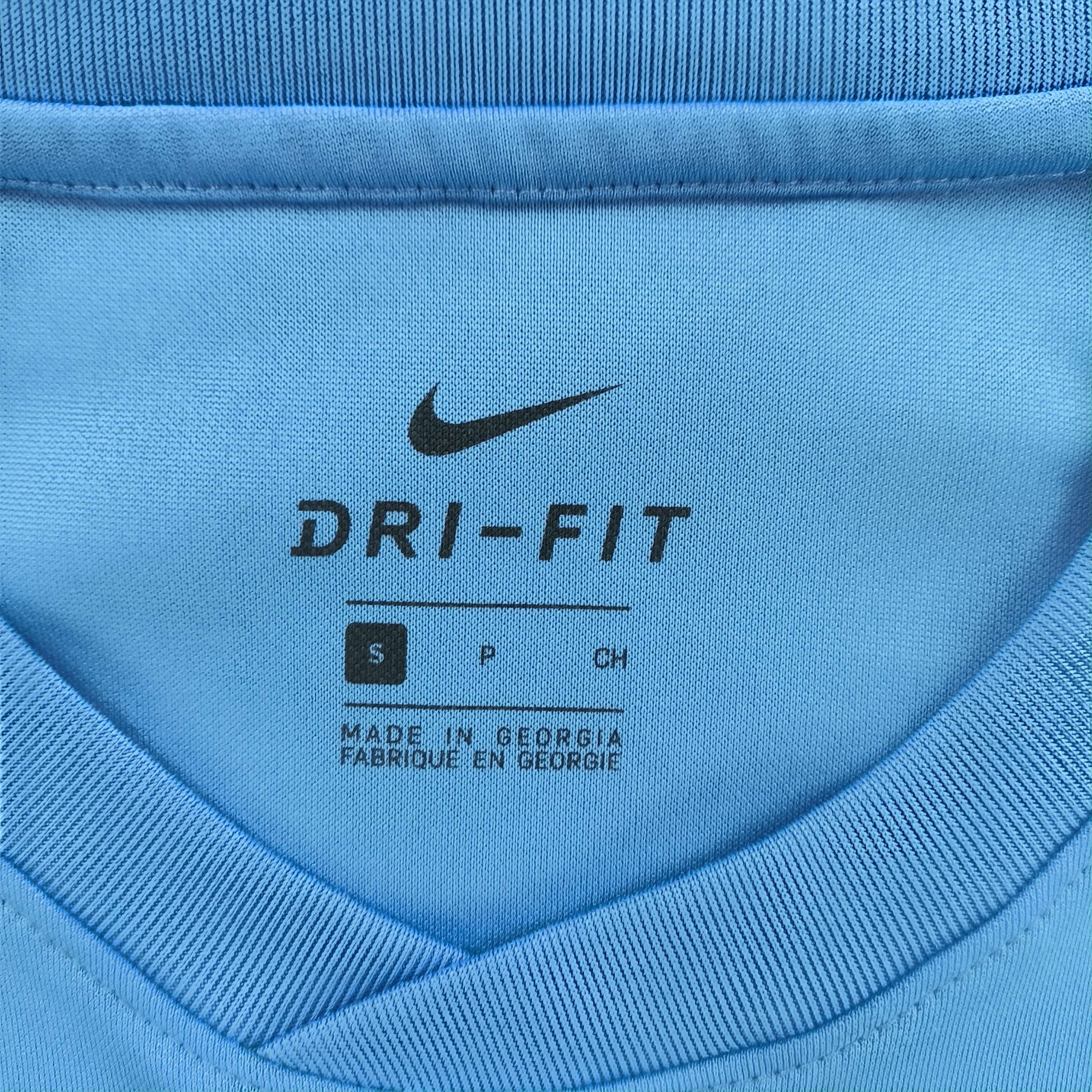 Nike Manchester City 2018-19 Nike training football jersey size S Size US S / EU 44-46 / 1 - 4 Thumbnail