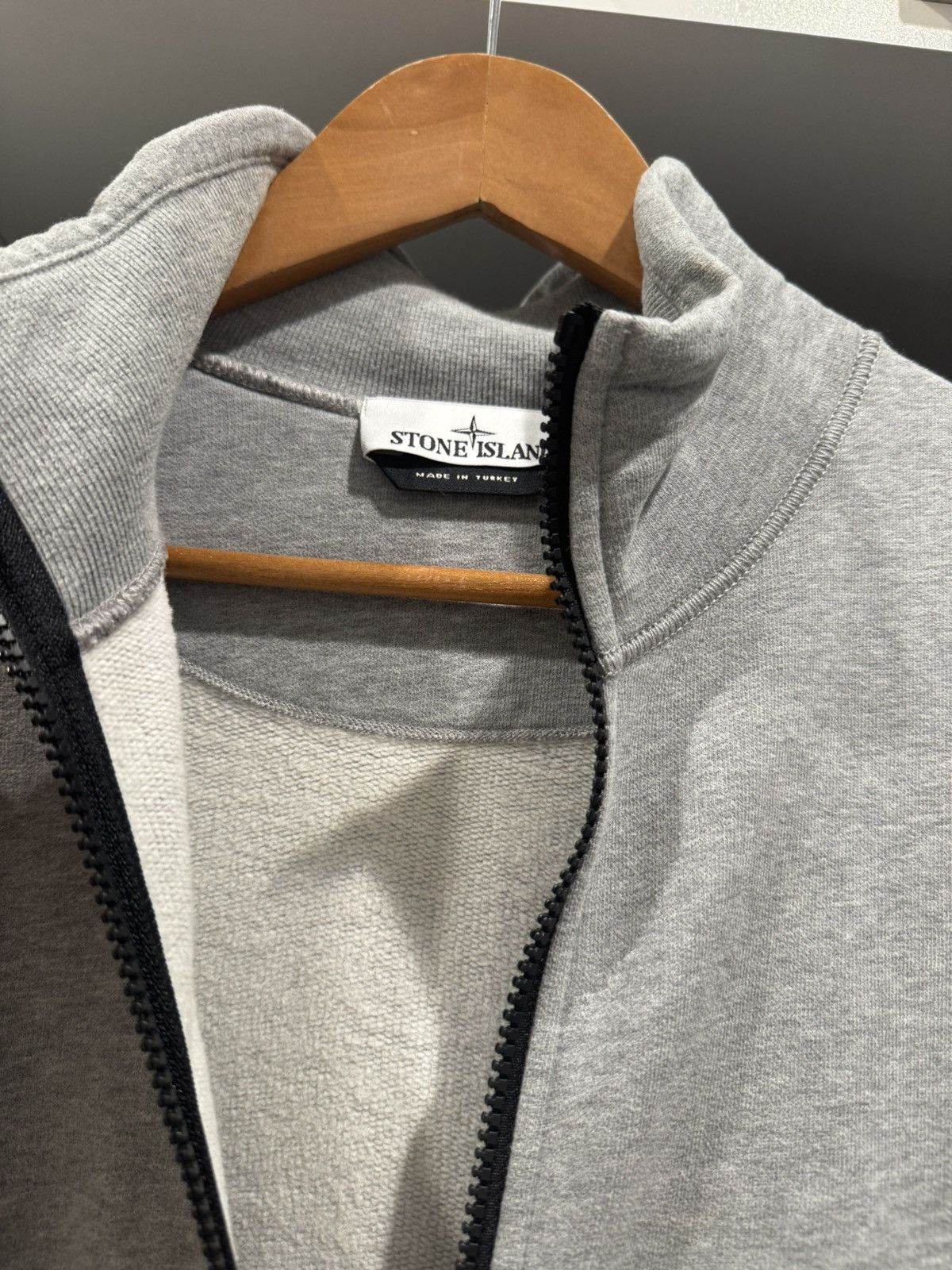 Stone Island Brand new Stone Island zip up Size US M / EU 48-50 / 2 - 3 Thumbnail