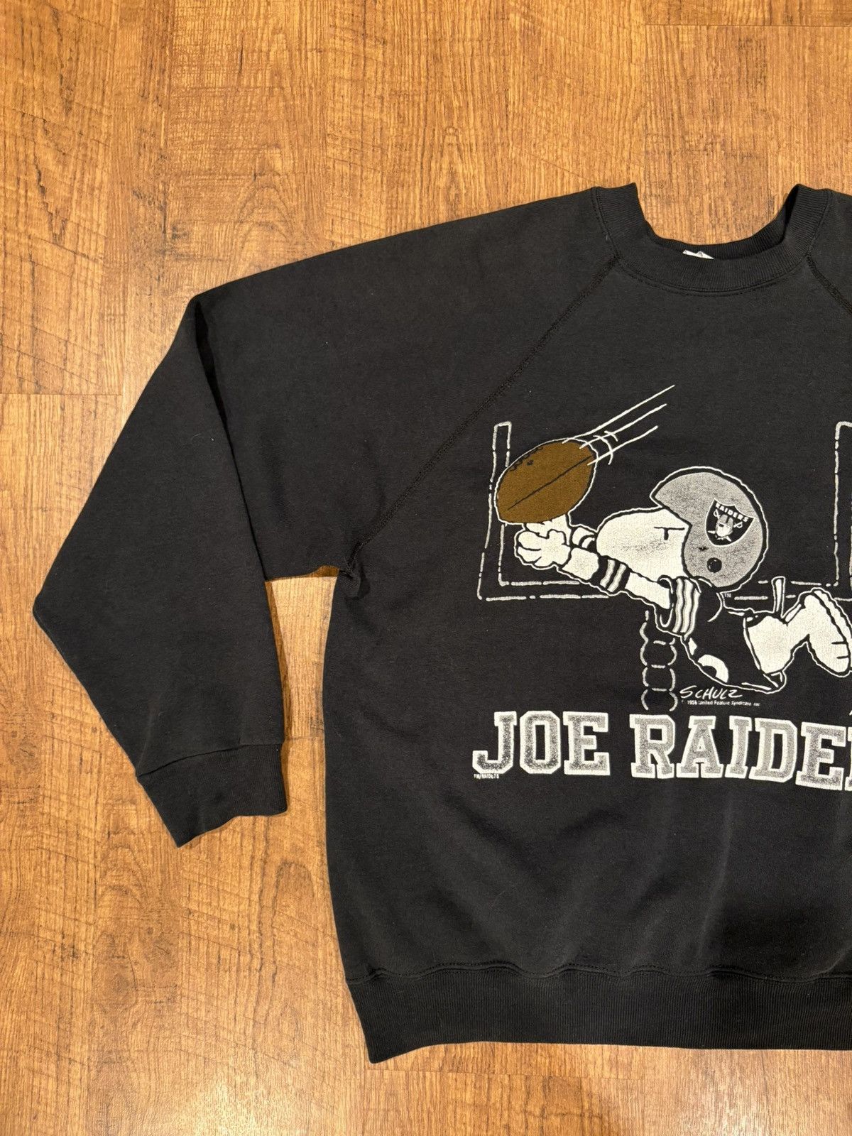 Vintage Rare Vintage 80’s Oakland Raiders Snoopy Crewneck -Size L Size US L / EU 52-54 / 3 - 3 Thumbnail
