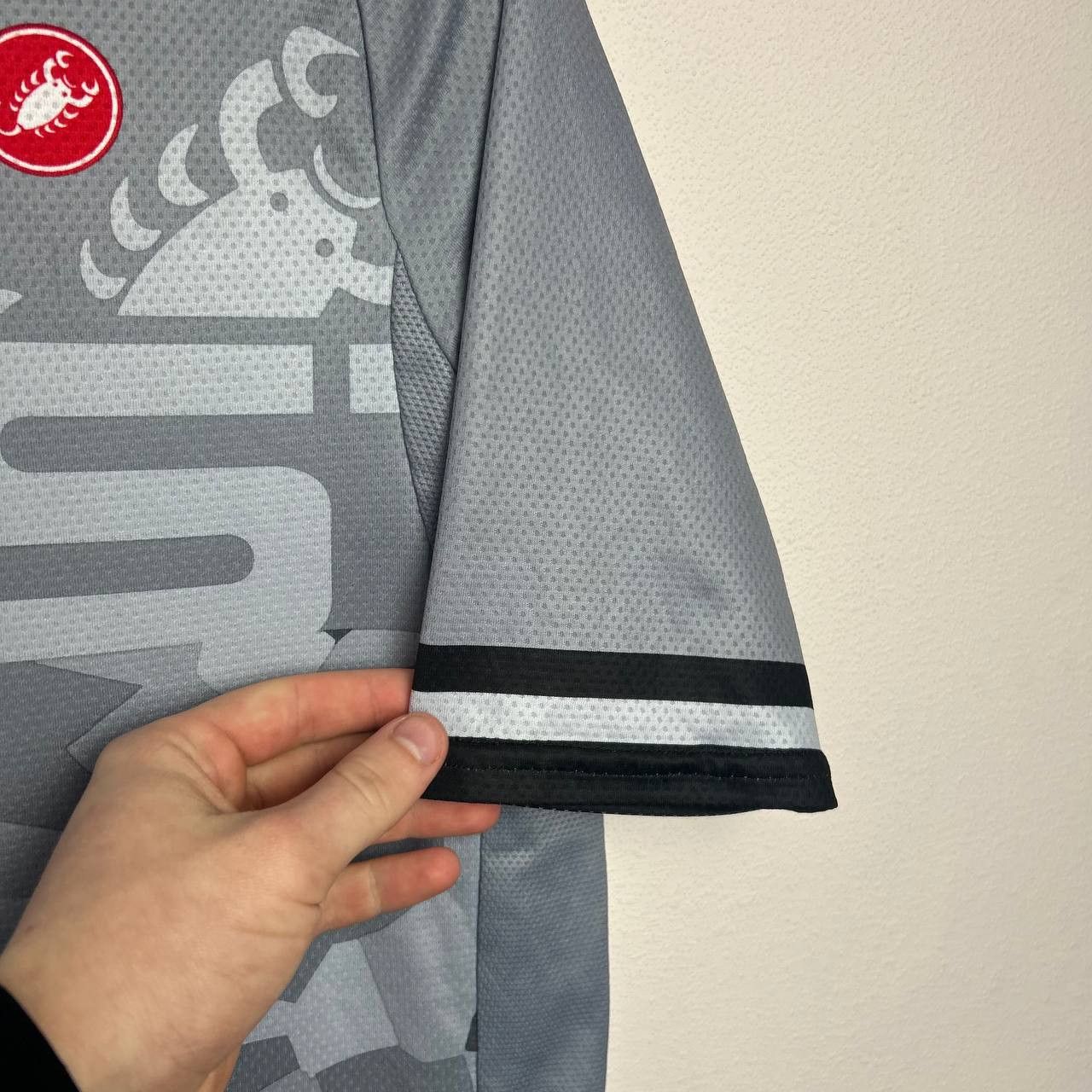 Other Mens Castelli overprinted cycling sportswear jersey tee Size US L / EU 52-54 / 3 - 5 Thumbnail