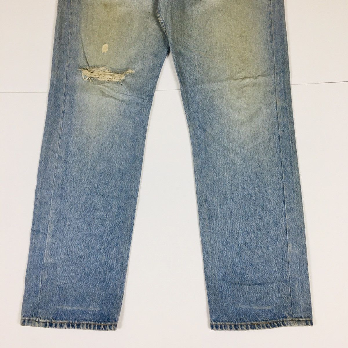 Levi's Vintage Clothing Vintage 90s Levi’s 501 Distress Size US 38 / EU 54 - 2 Thumbnail