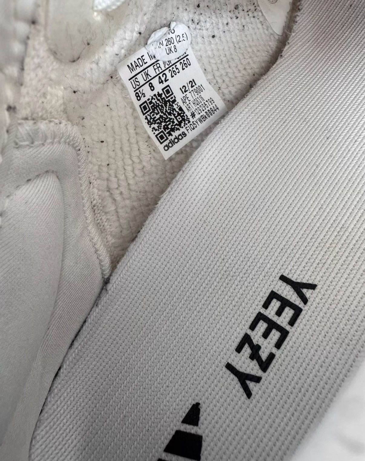 Adidas Adidas Yeezy 350 Bone 2.0 HQ6316 K37 Size US 8 / EU 41 - 3 Thumbnail