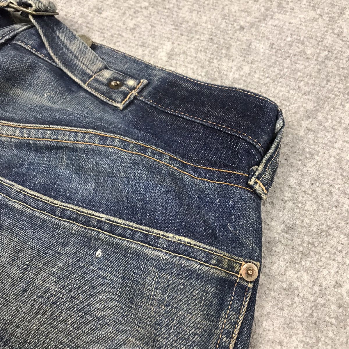Japanese Brand × Levi's Vintage Clothing VINTAGE LEVIS 33501 DISTRESSED SELVADGE DENIM PANTS 144 Size US 32 / EU 48 - 15 Thumbnail