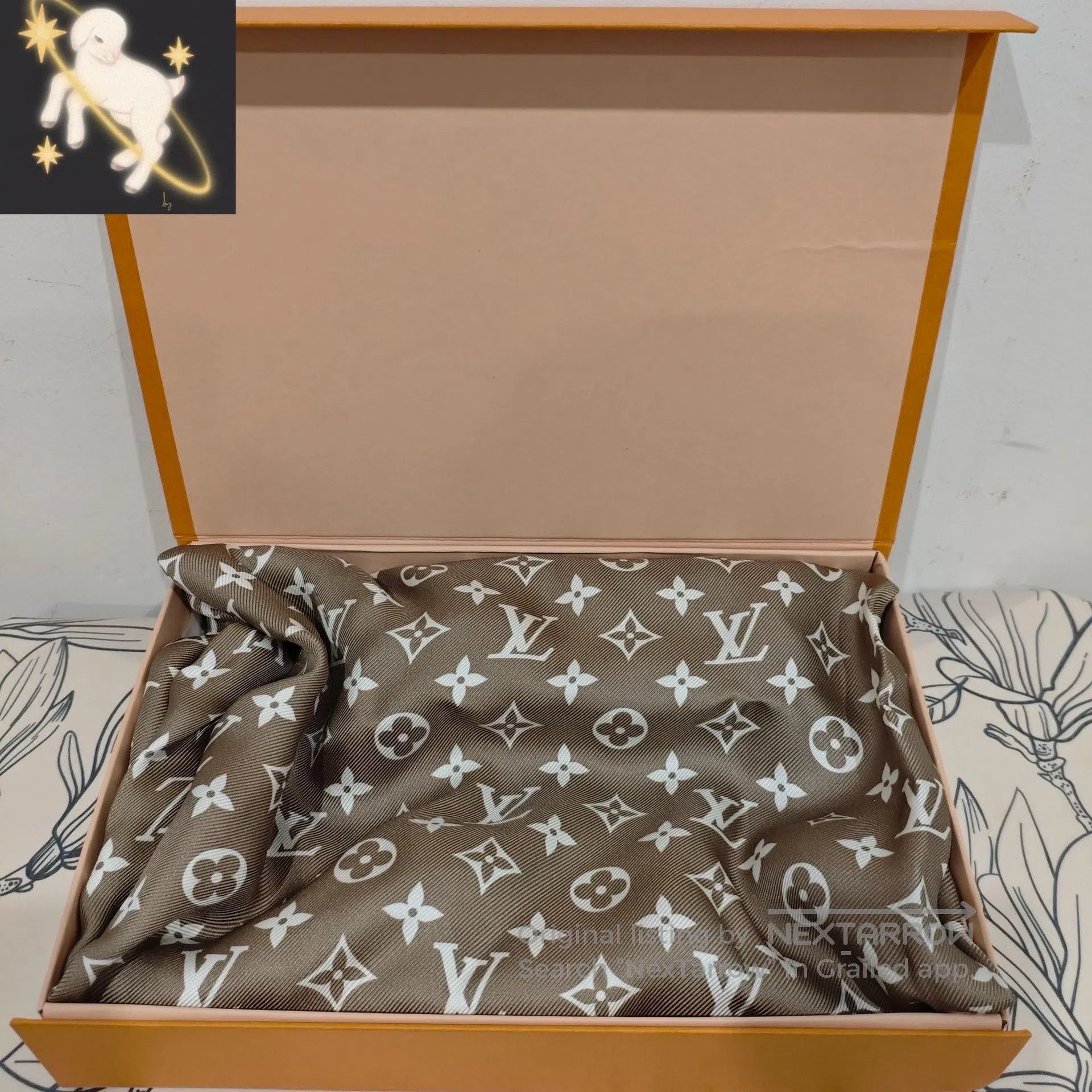 Louis Vuitton Louis Vuitton Coffee Brown Mulberry Silk Classic Fringe Sh Size ONE SIZE - 1 Thumbnail