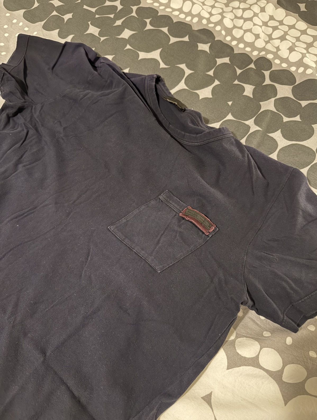Prada Vintage distressed pocket t-shirt Size US M / EU 48-50 / 2 - 3 Thumbnail