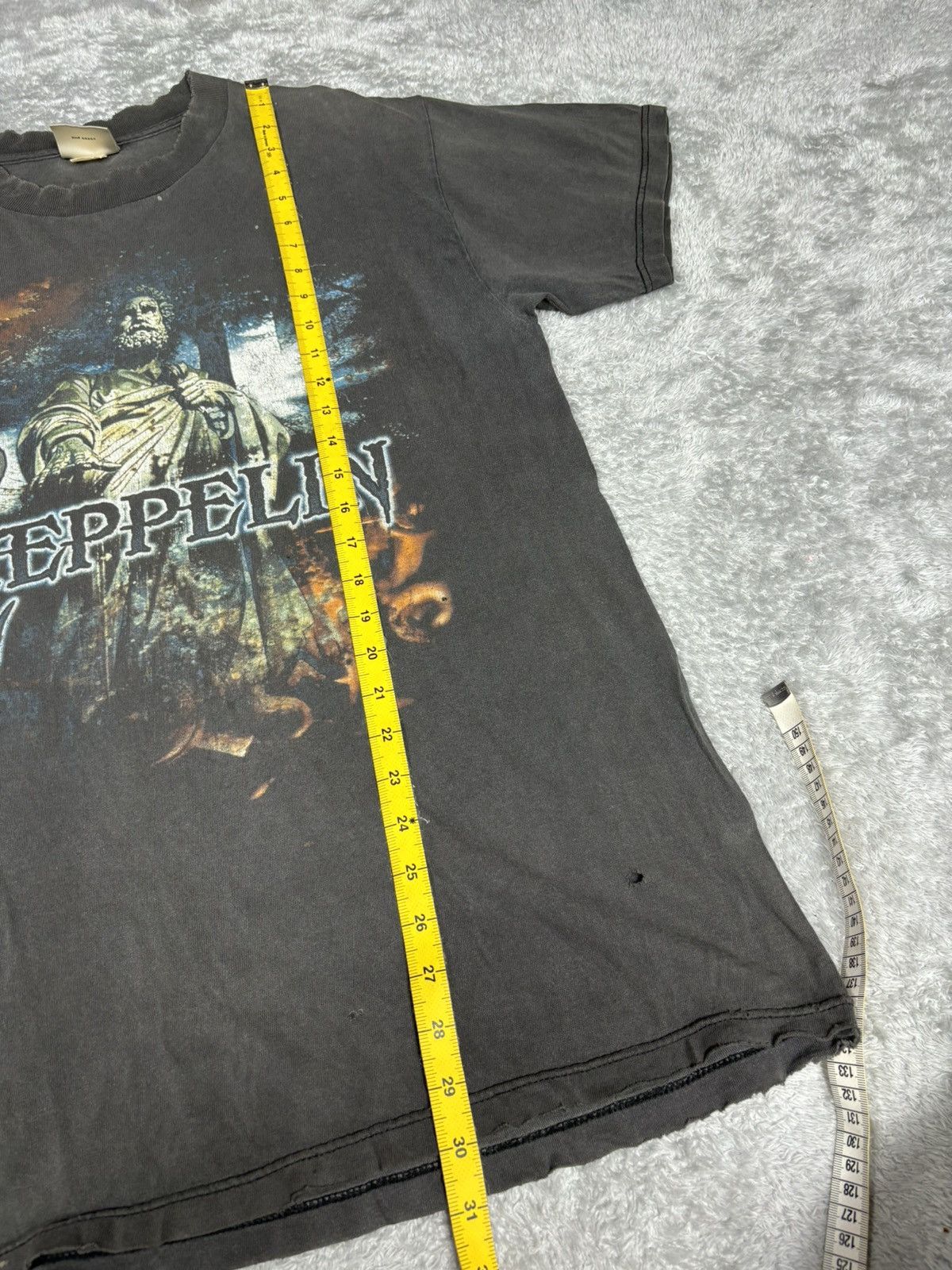 Vintage 00’s Led Zeppelin Distressed Shirt