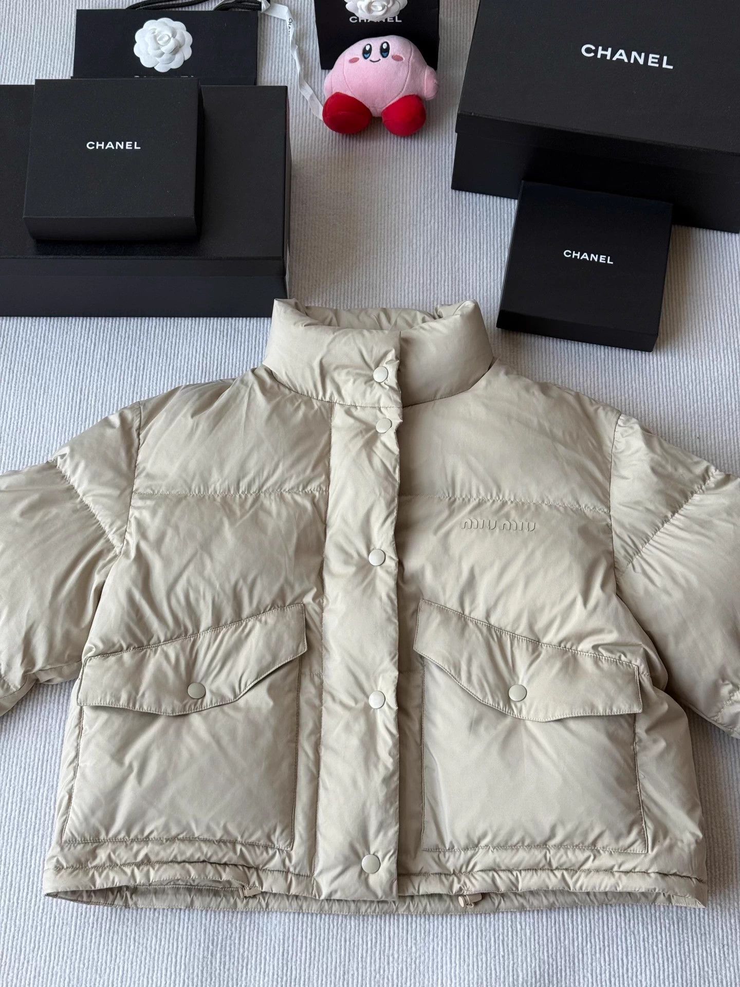 Miu Miu MiuMiu 25FW Beige Oversized Ultra-Light Down Jacket 38 Worn Size S / US 4 / IT 40 - 1 Thumbnail