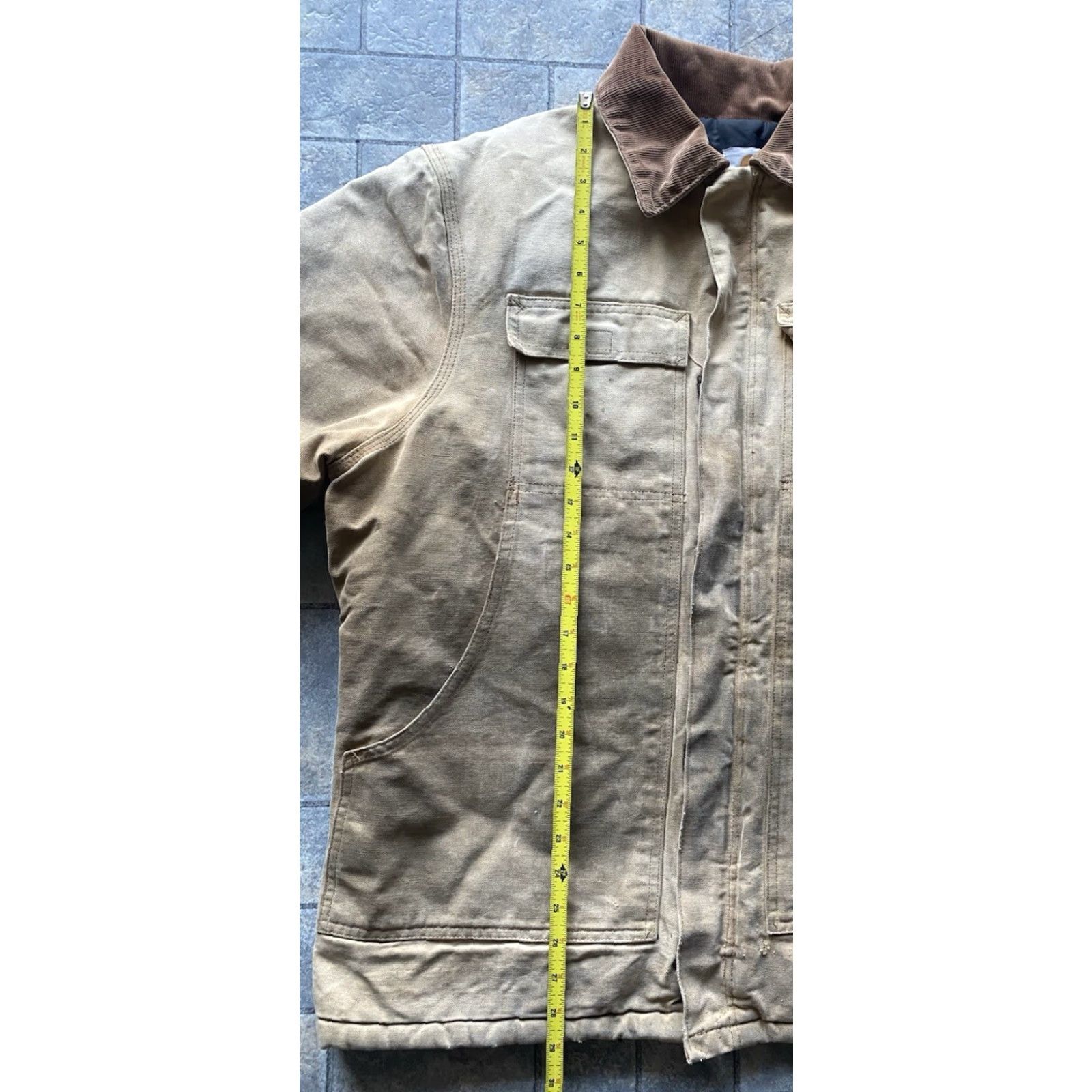 Carhartt VINTAGE Carhartt CQ186 Jacket Coat Brown 44 Men Damaged Flaws USA Made Jacket Coat Mens Brown 44 Vintage Damaged Size US S / EU 44-46 / 1 - 7 Thumbnail