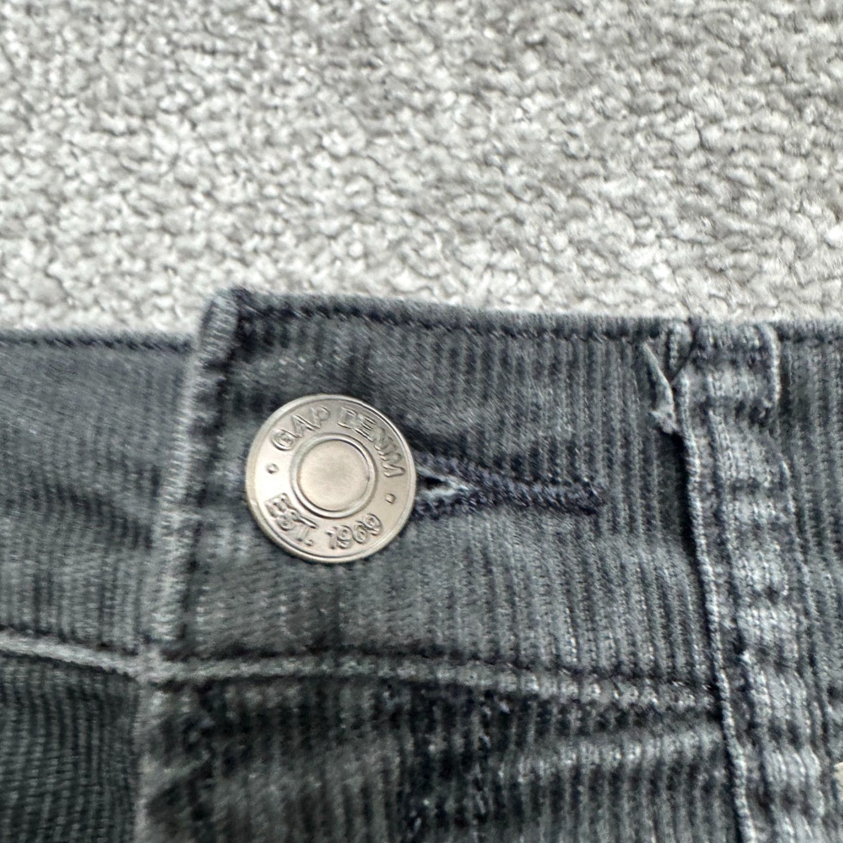 Gap Gap 1961 Always Skinny Corduroy Pants Womens 25 Regular Mid Rise Cotton Casual Gray Vintage? Size 42" / US 20 - 4 Thumbnail