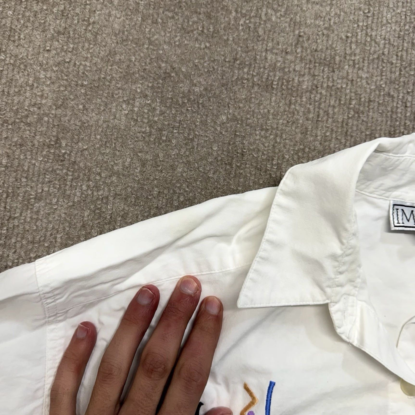 Vintage VINTAGE Impulse Shirt Womens M Button-Up Embroidered Abstract 80s Geometric White Crew Neck Short Sleeve Cotton Blend Asymmetrical Sleeve Mens? Size M / US 6-8 / IT 42-44 - 4 Thumbnail