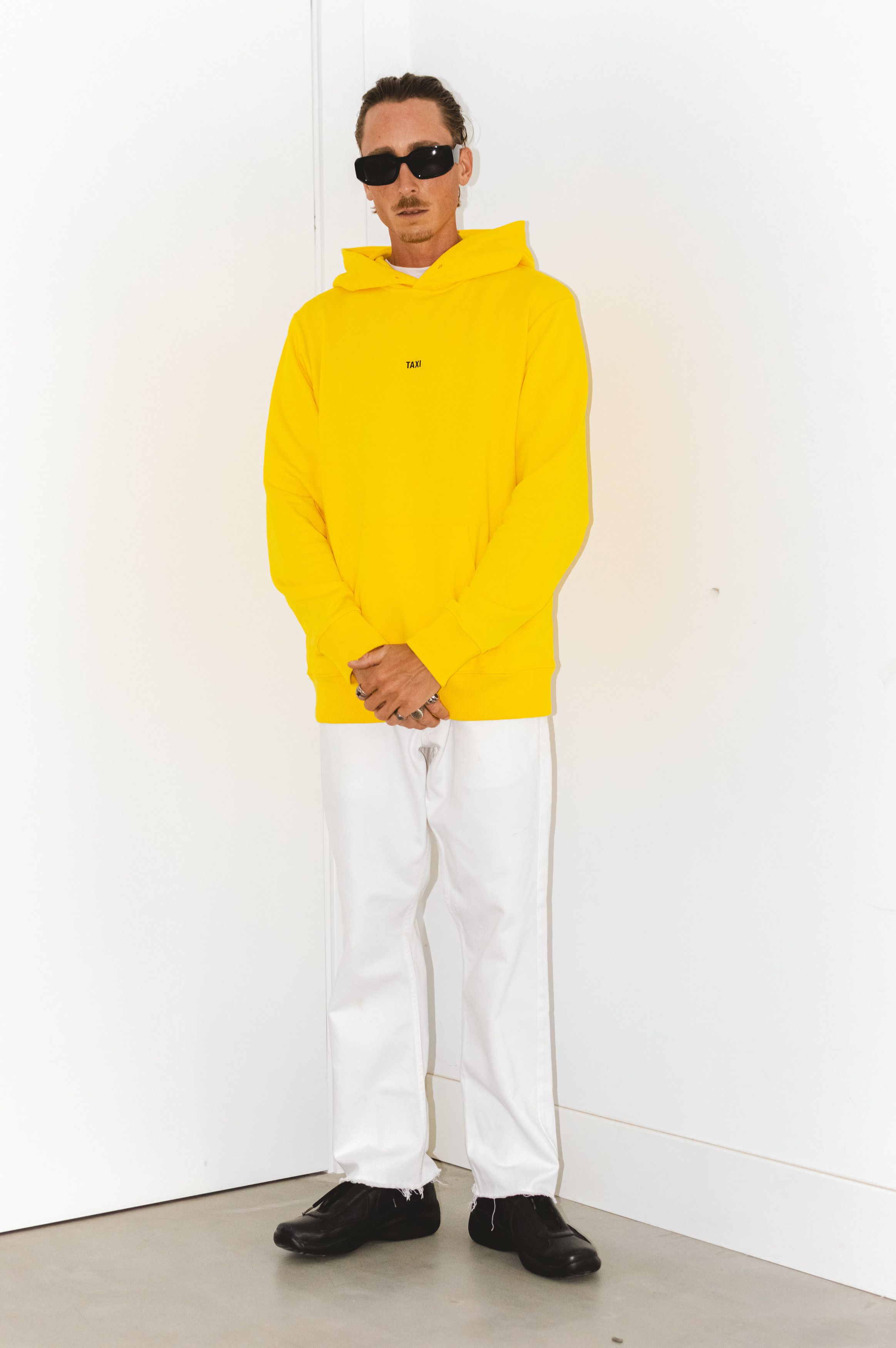 Designer × Helmut Lang Limited Edition Taxi Helmut Lang Yellow Black Relaxed Hoodie Size US L / EU 52-54 / 3 - 3 Thumbnail