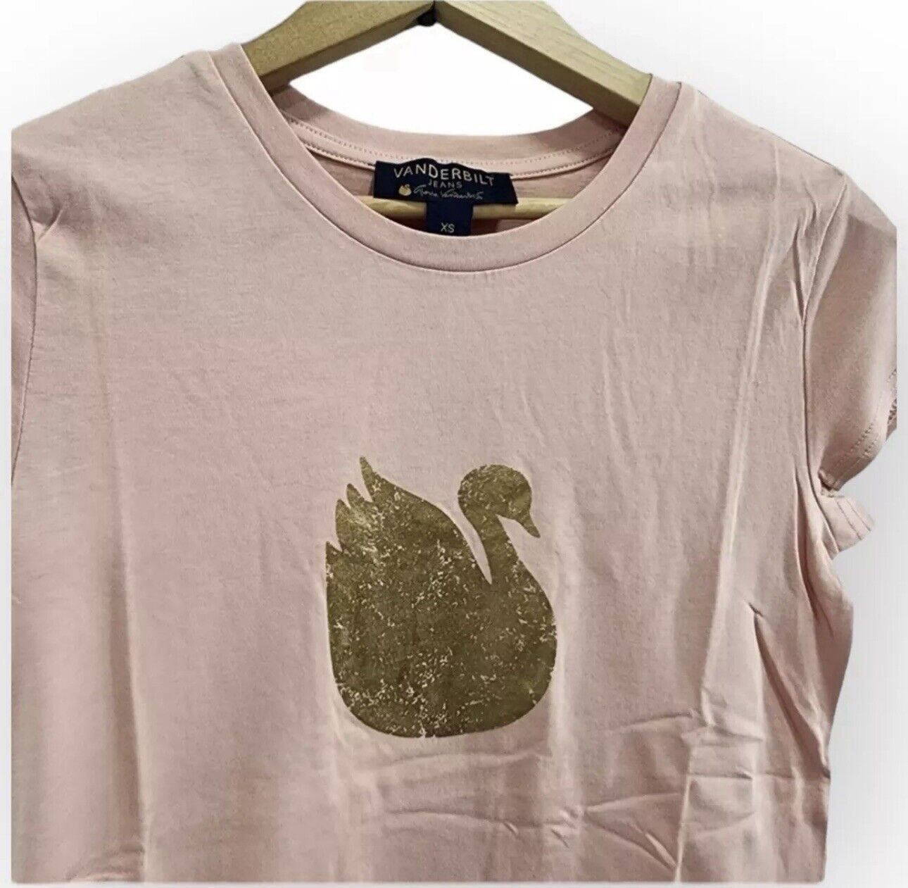 Gloria Vanderbilt NWT Gloria Vanderbilt Womens Blush Pink T-Shirt Gold Swan XS Size XS / US 0-2 / IT 36-38 - 2 Thumbnail