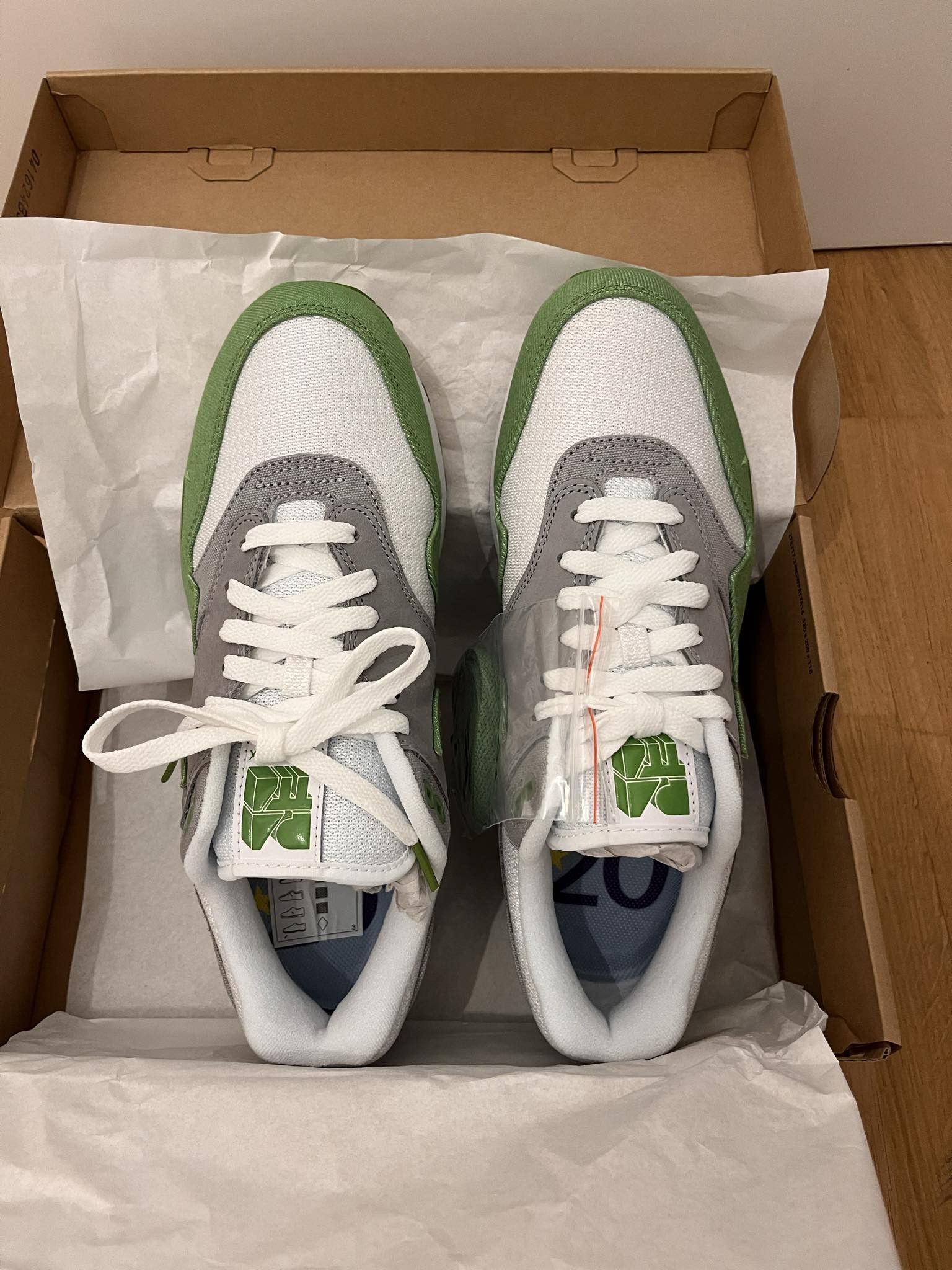 Nike Nike Air Max 1 x Patta 20th Anniversary Chlorophyll US8.5 Size US 8.5 / EU 41-42 - 3 Thumbnail