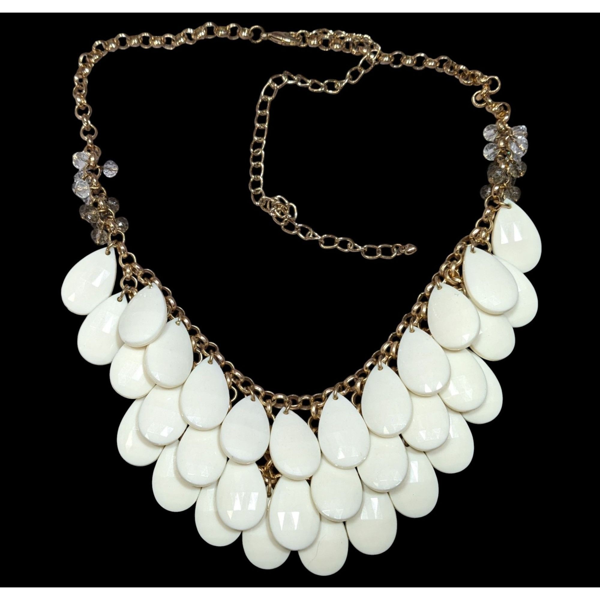 Other White Teardrop Bib Acrylic Beaded Statement Necklace With Gl Size ONE SIZE - 1 Thumbnail